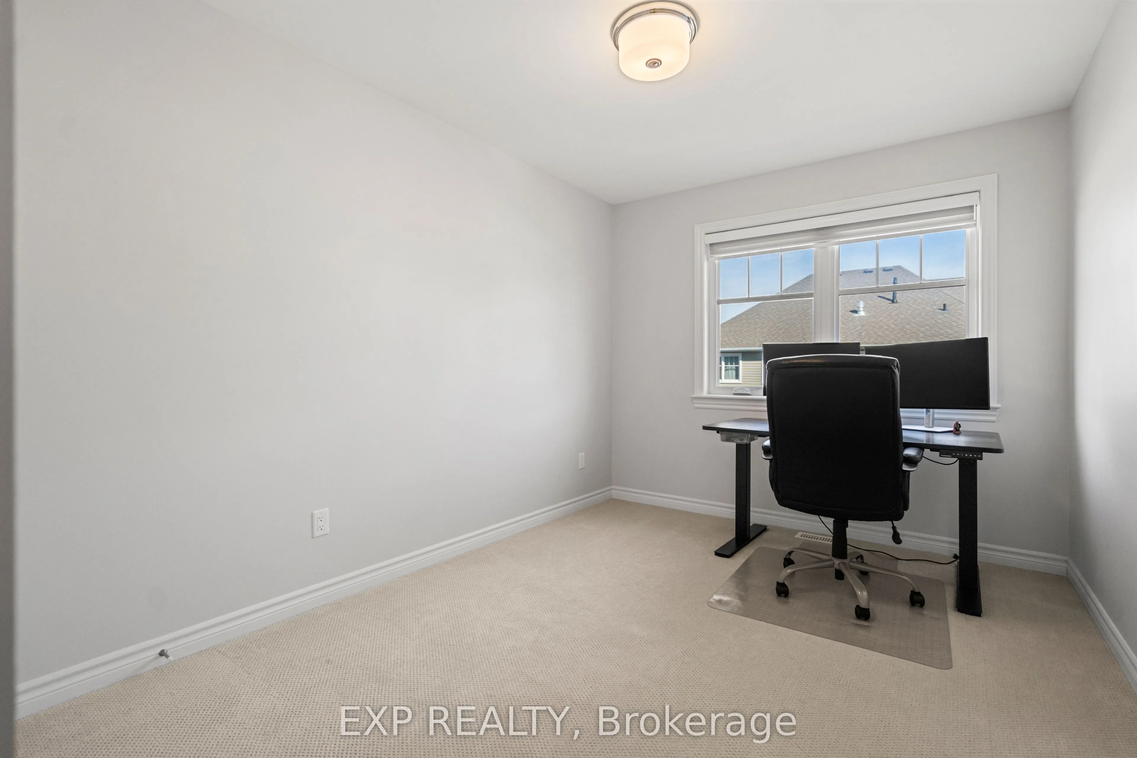 512 Edenwylde Drive E