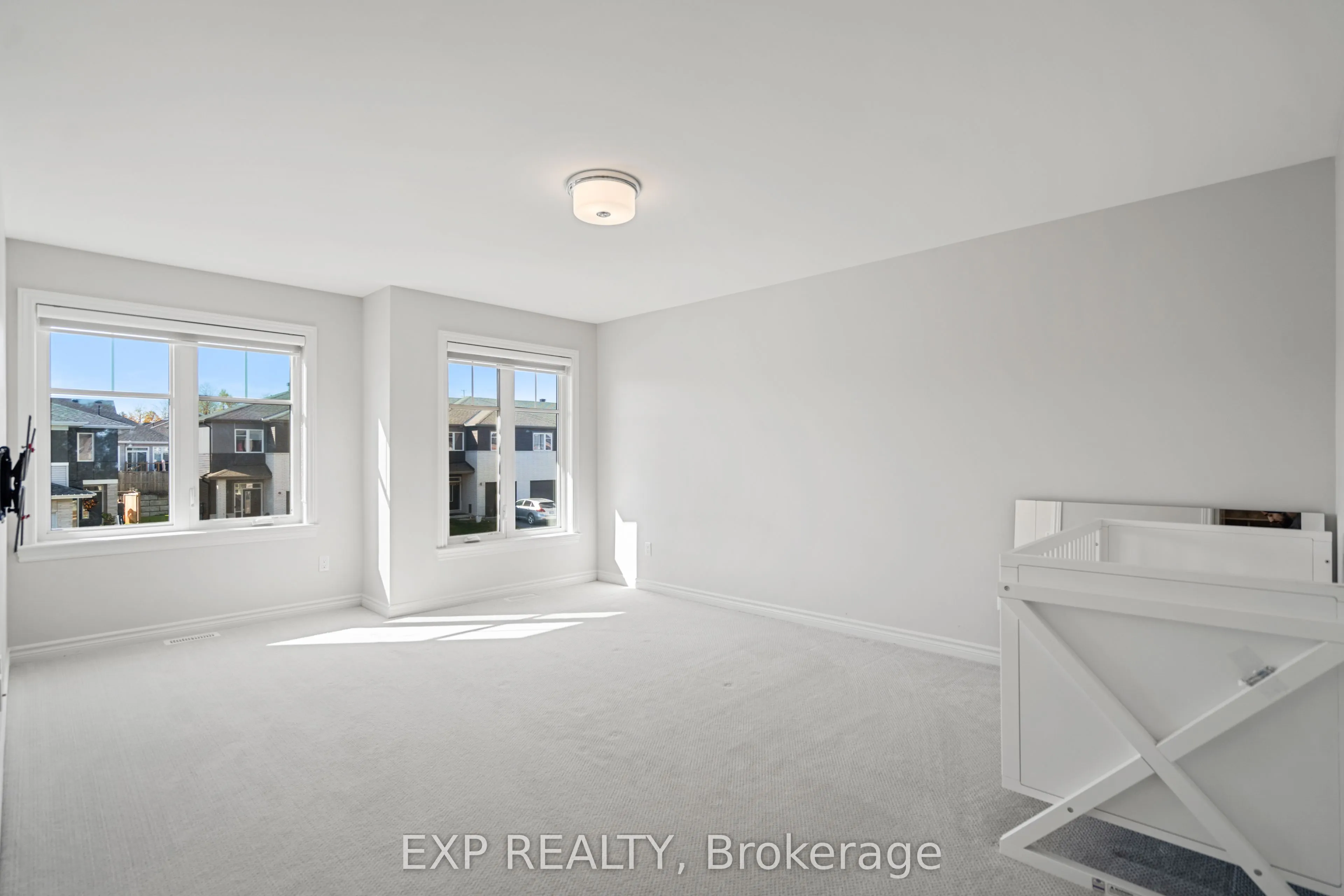 512 Edenwylde Drive E