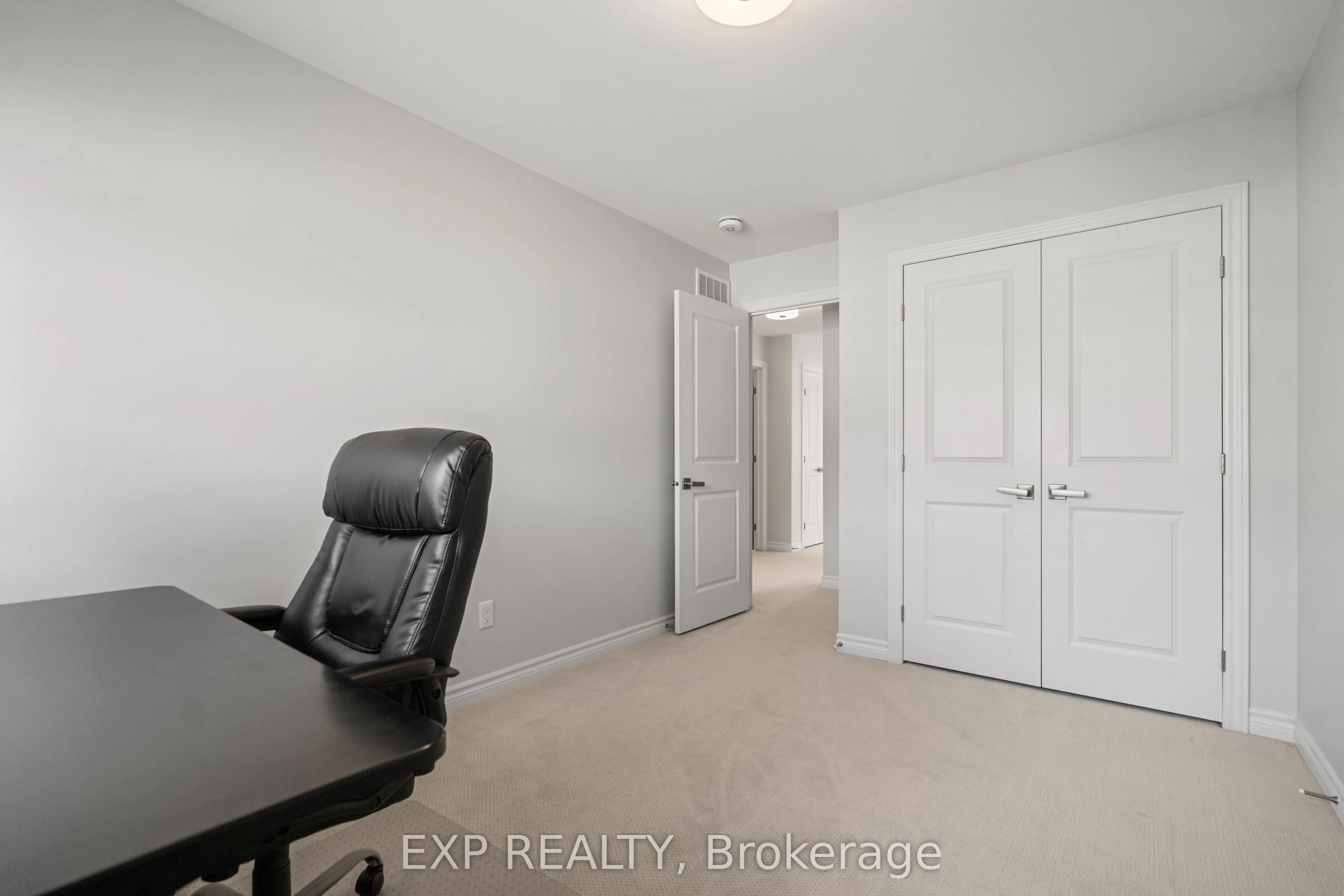 512 Edenwylde Drive E