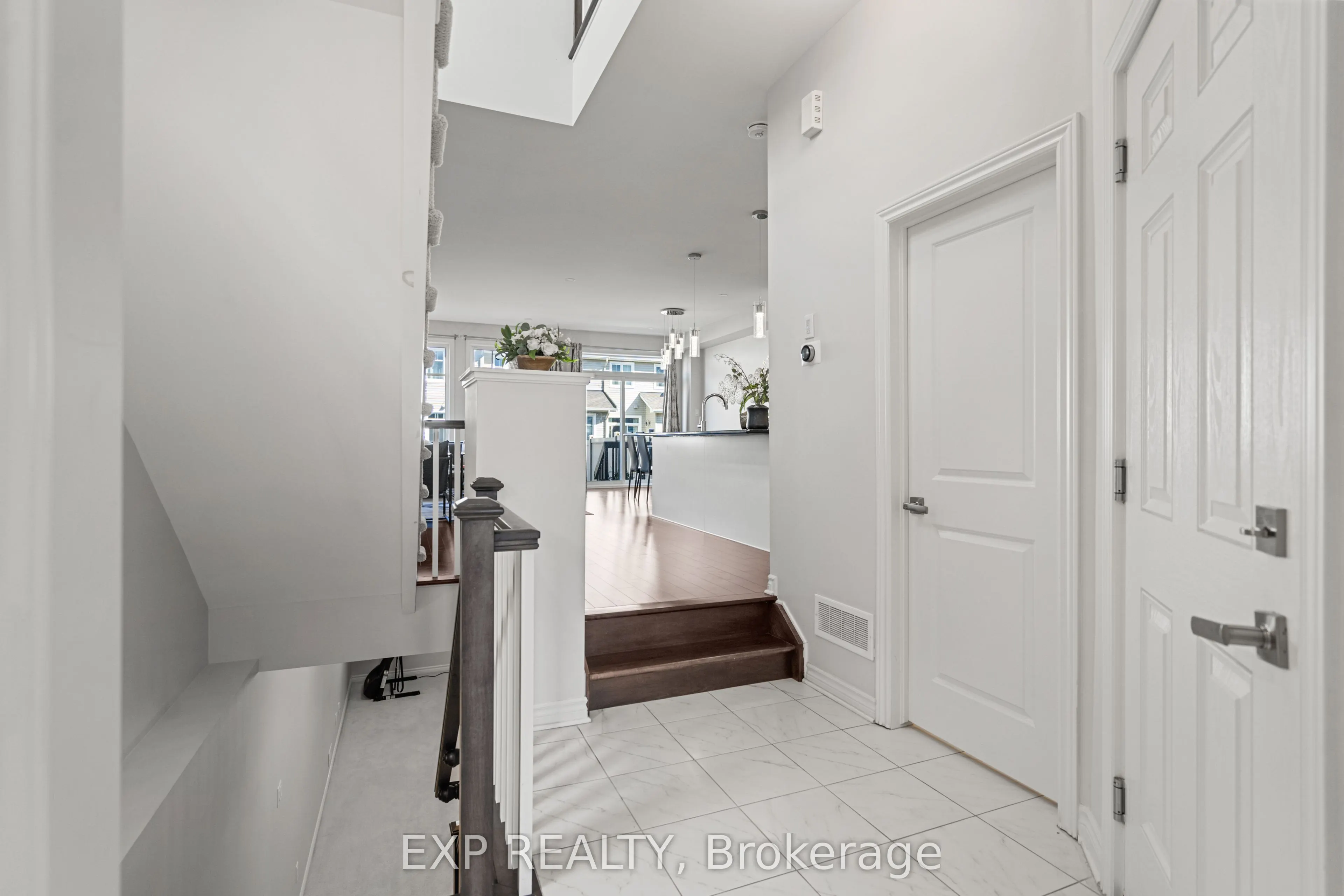 512 Edenwylde Drive E