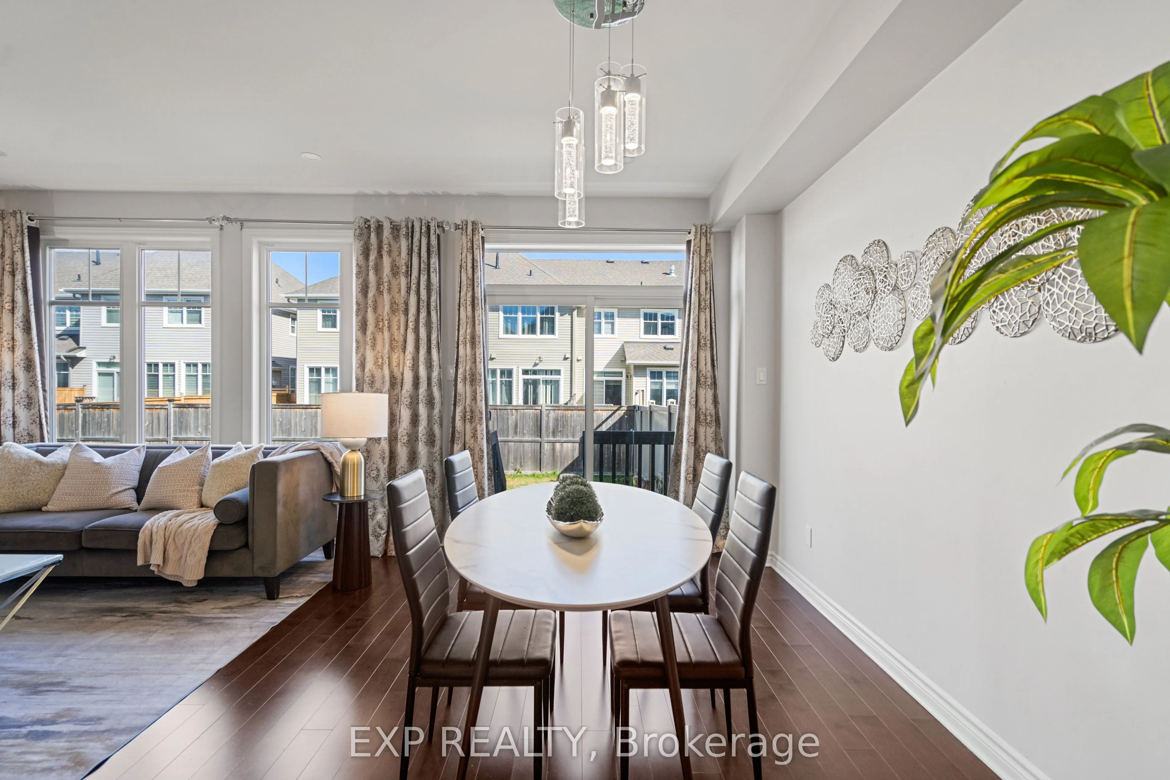 512 Edenwylde Drive E