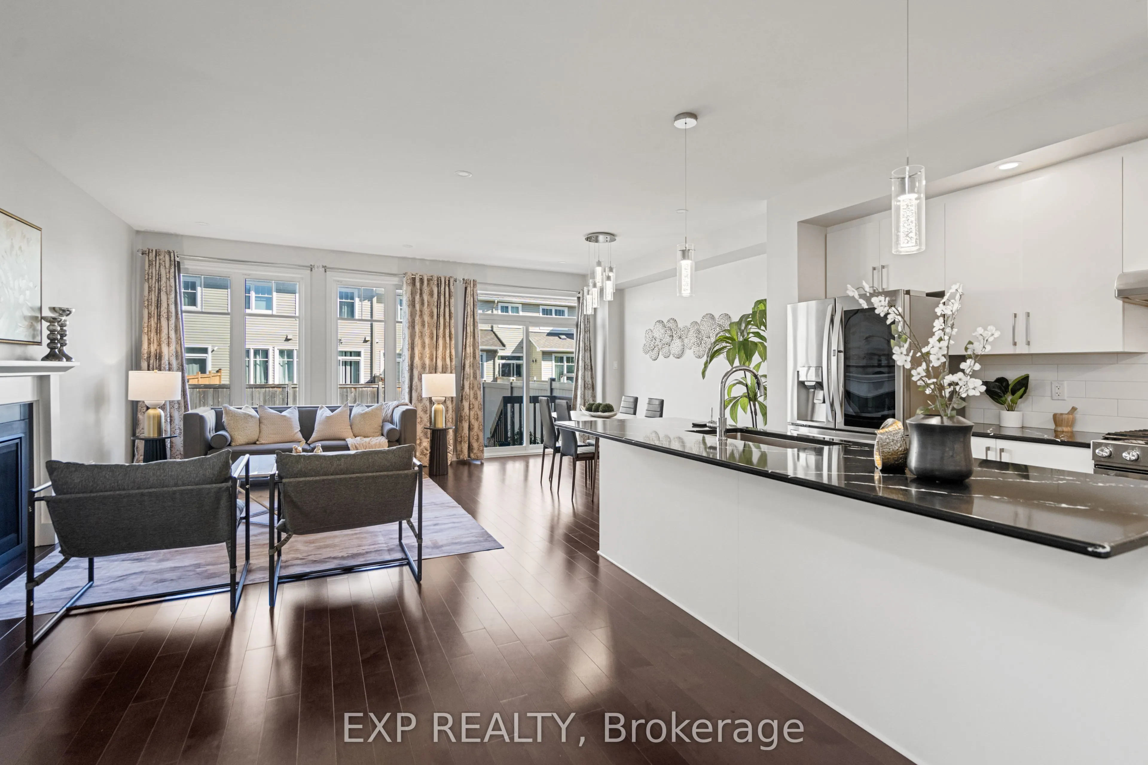 512 Edenwylde Drive E