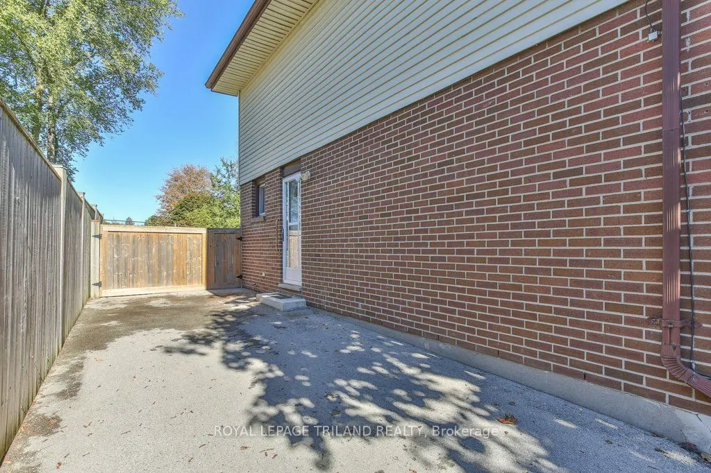 206 ADMIRAL Drive