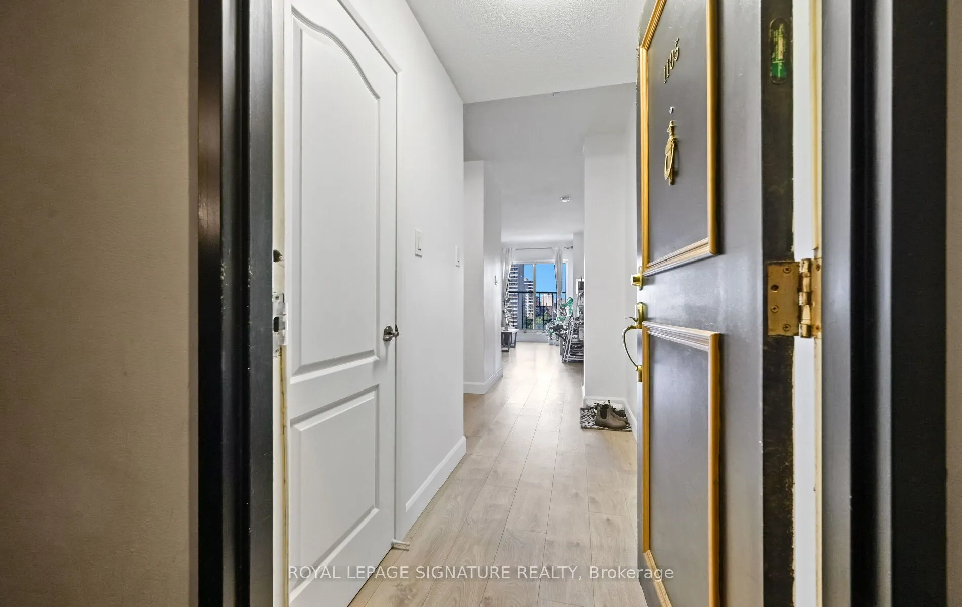 135 James Street S, #1105