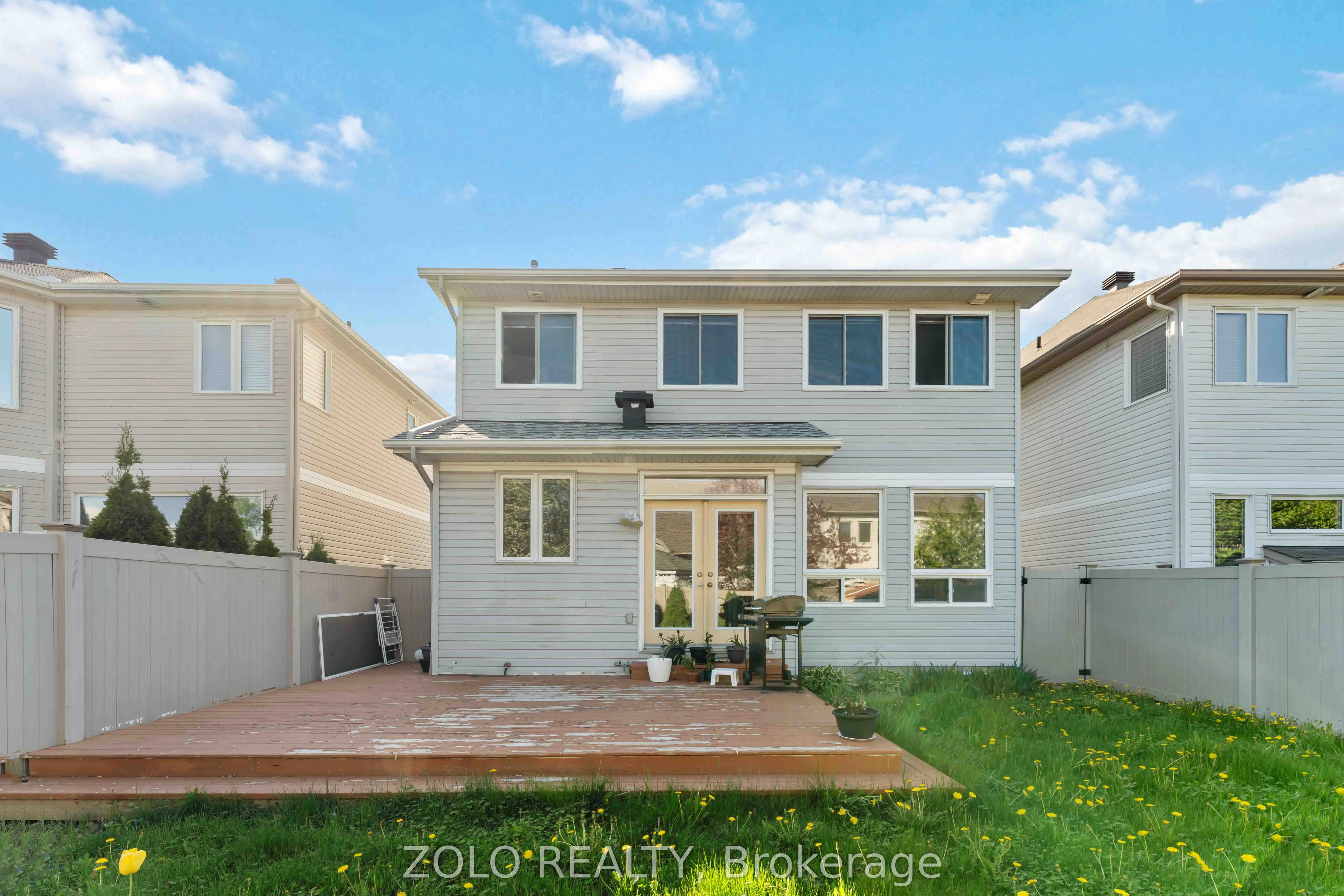 2421 Glandriel Crescent