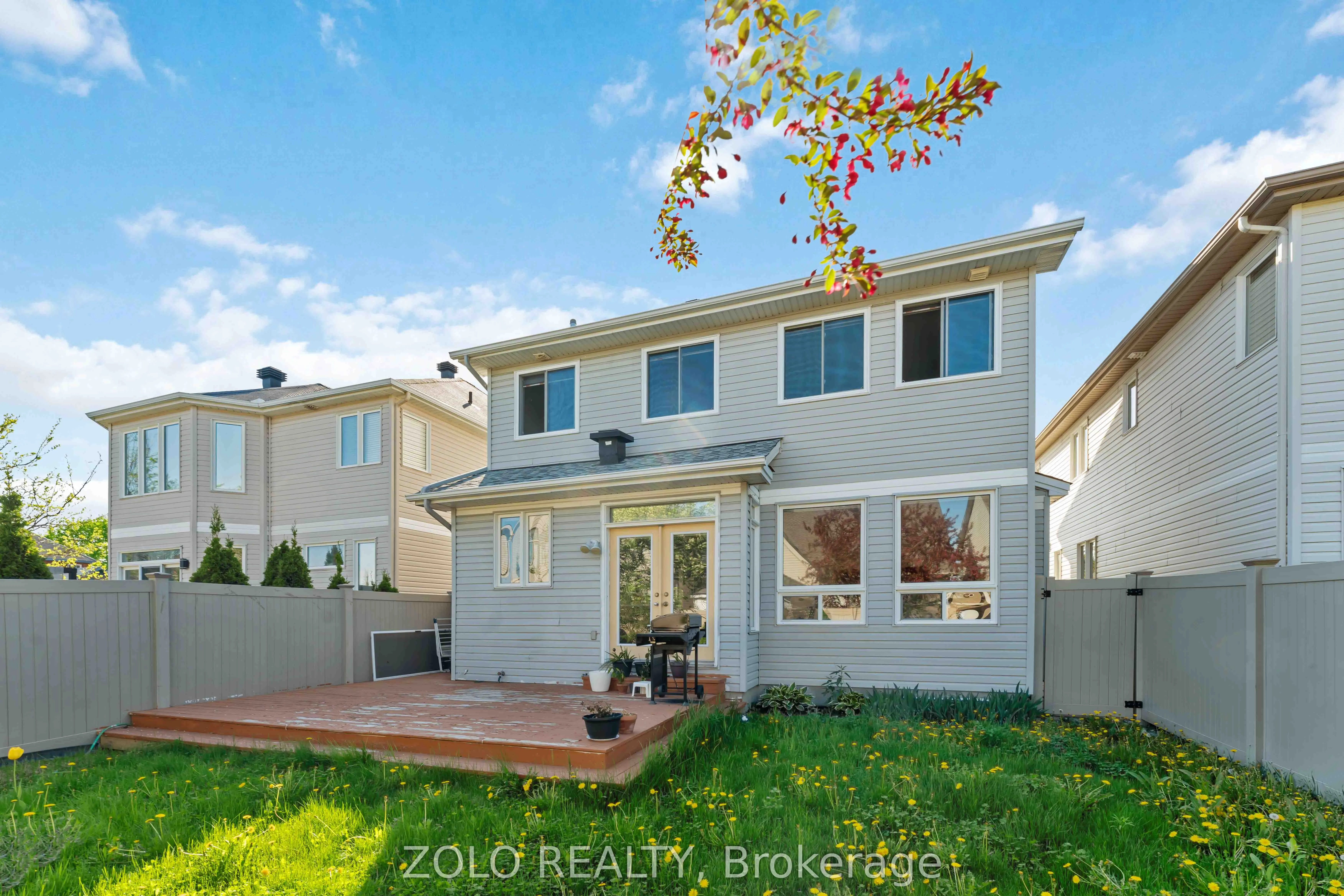2421 Glandriel Crescent