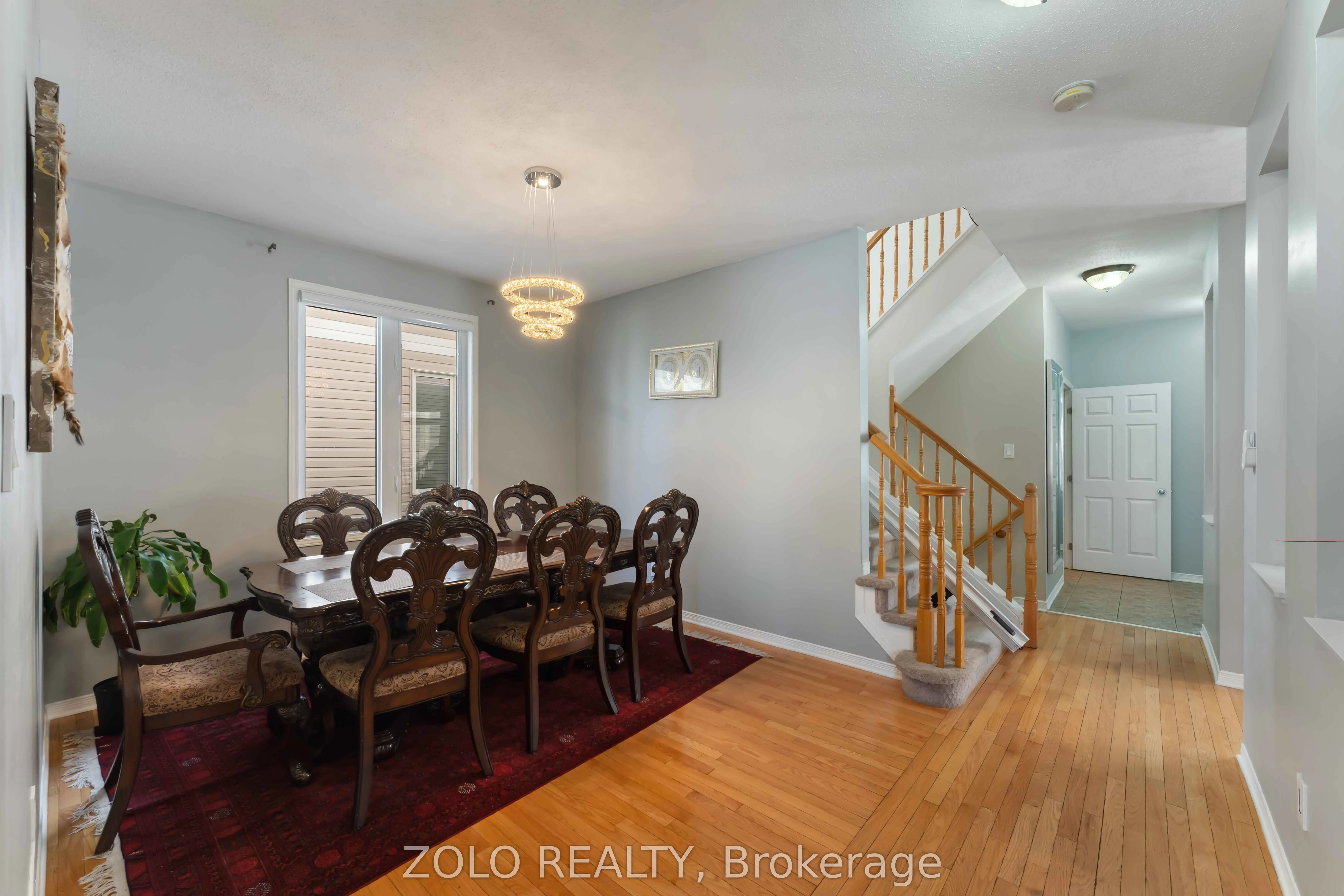 2421 Glandriel Crescent