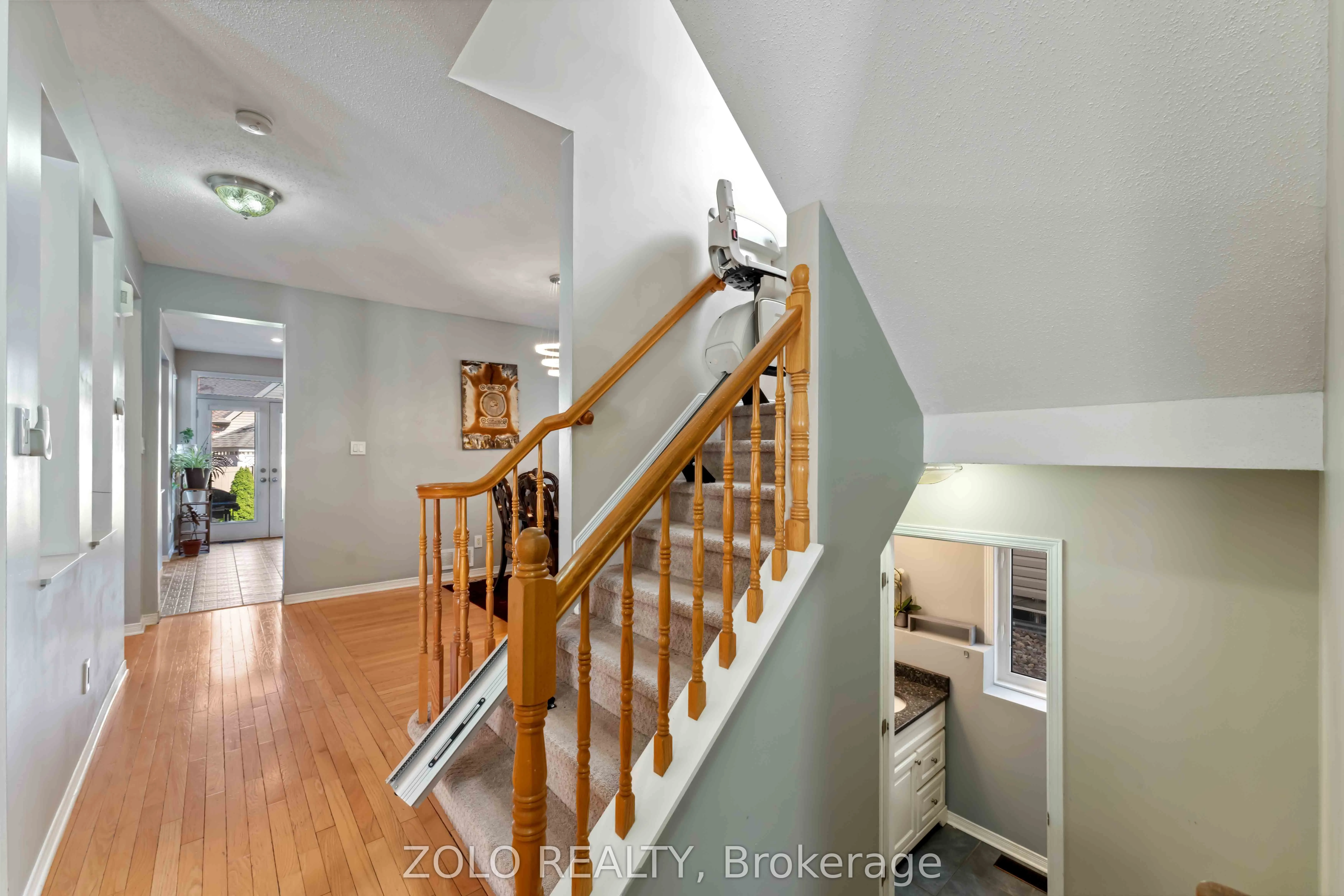 2421 Glandriel Crescent