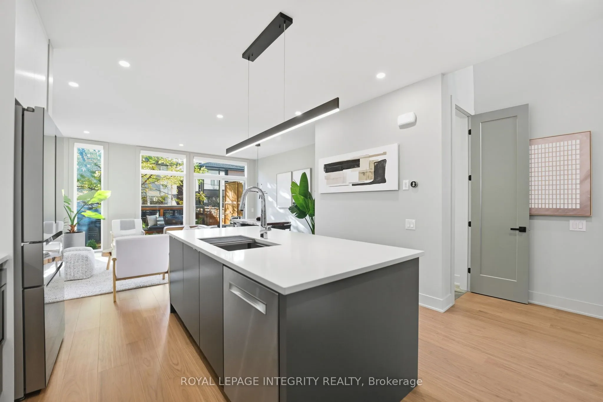 574 Edison Avenue, #B