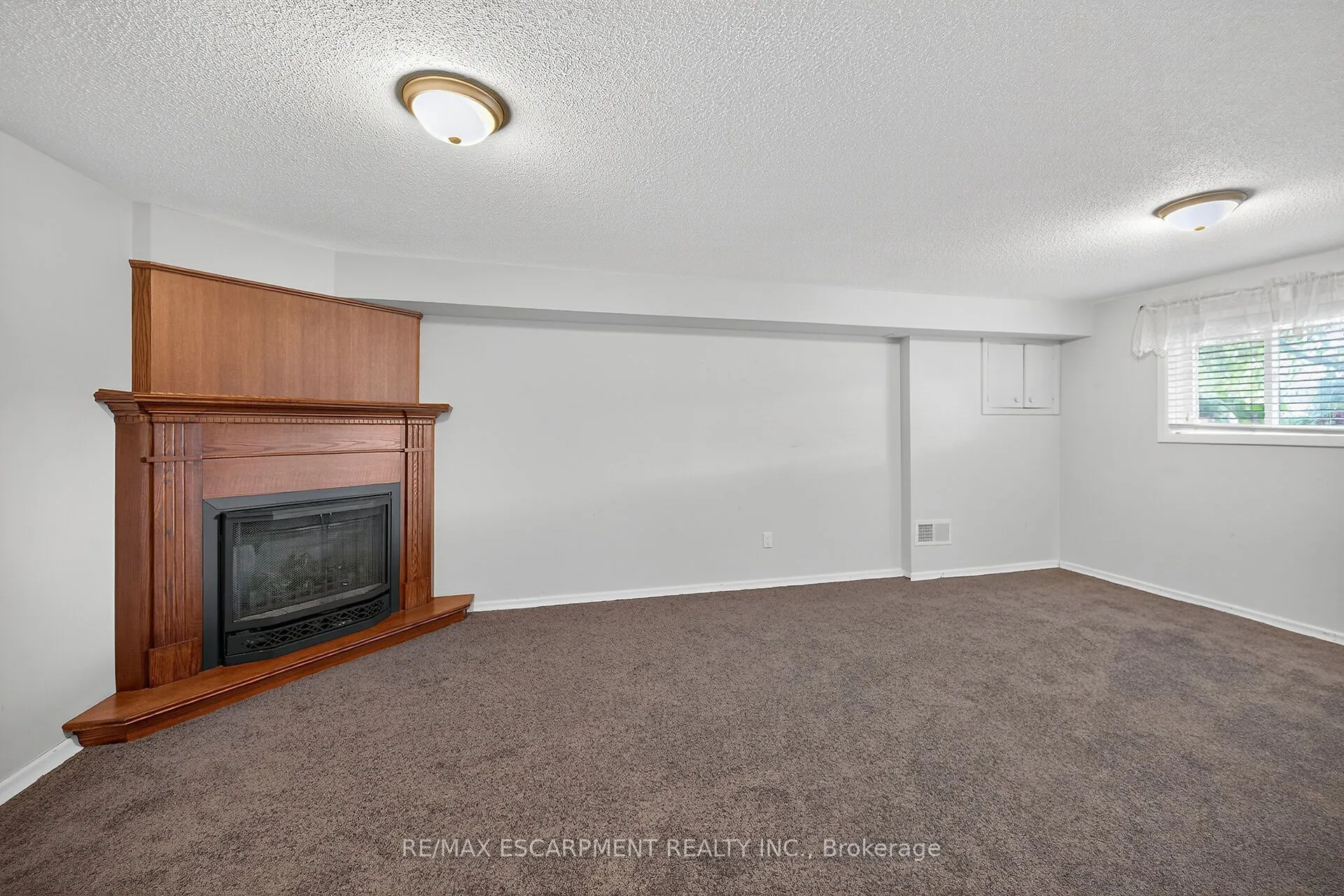 6 Kirkland Avenue