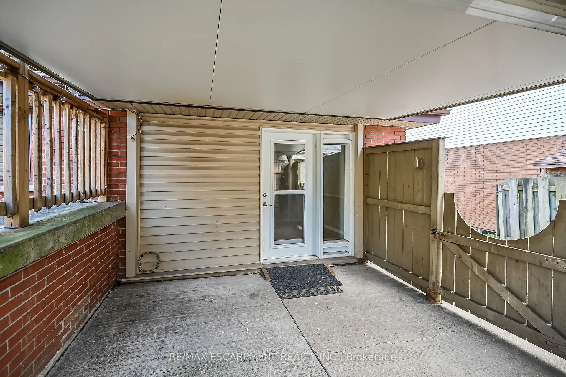 6 Kirkland Avenue
