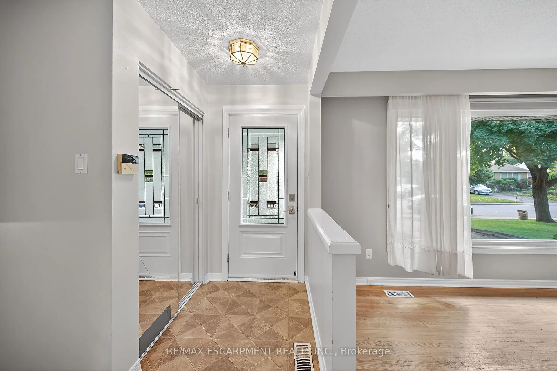 6 Kirkland Avenue