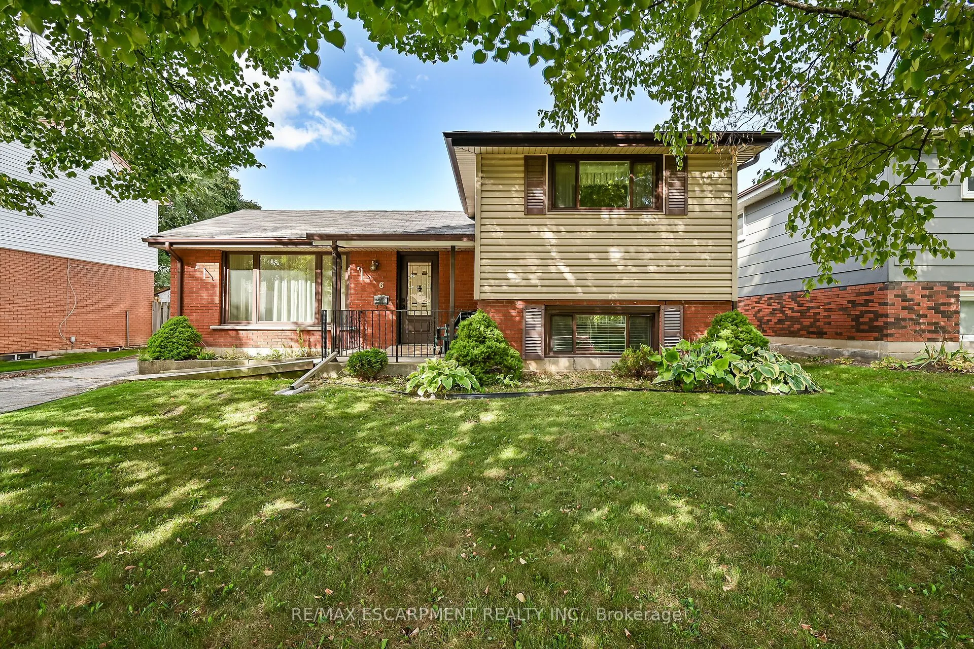 6 Kirkland Avenue