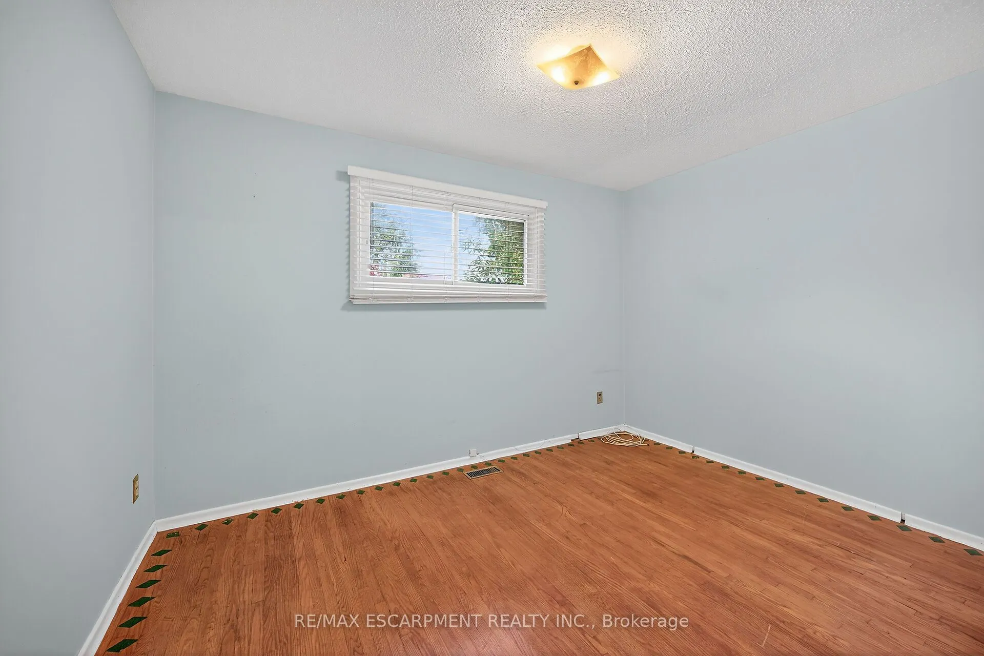 6 Kirkland Avenue
