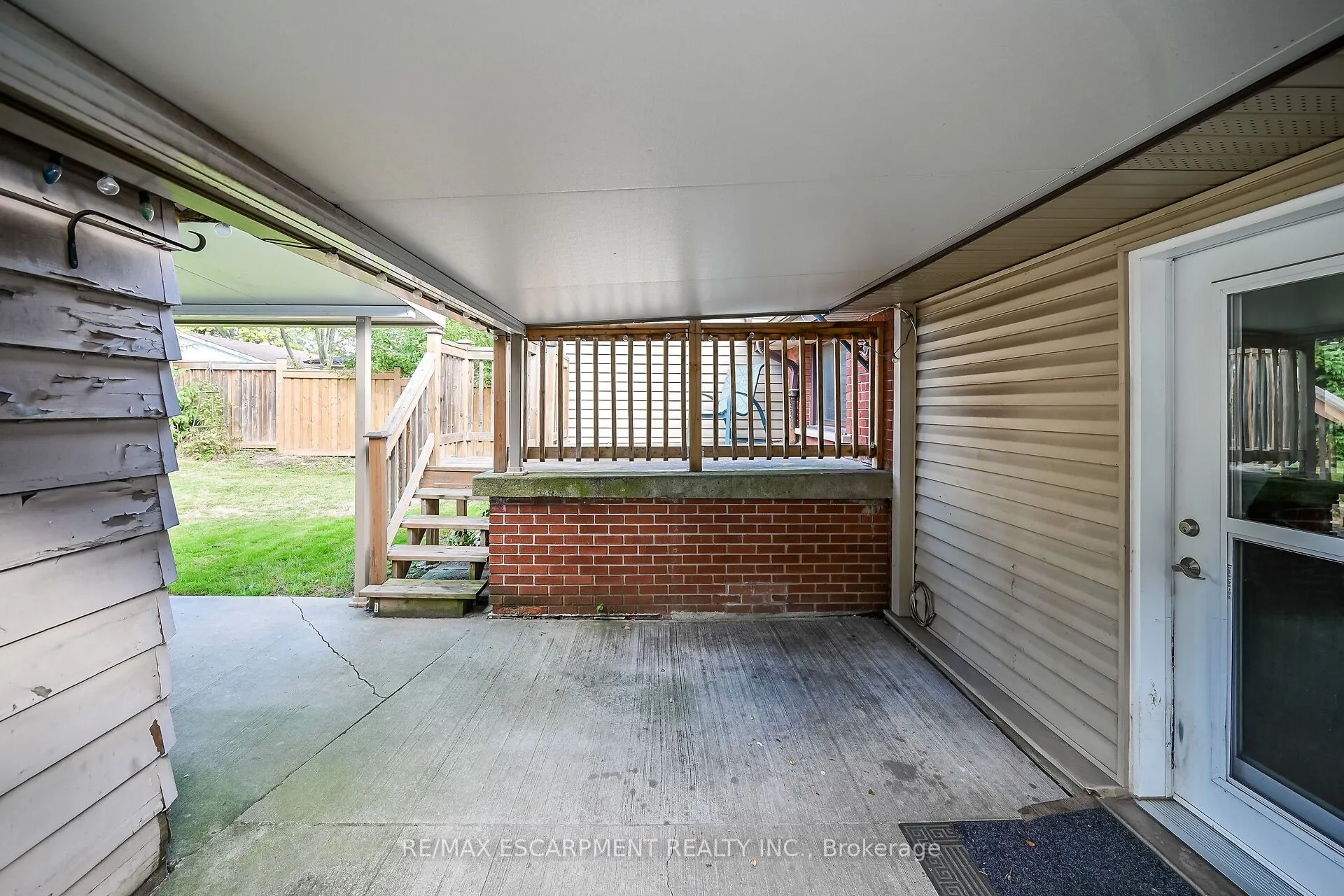 6 Kirkland Avenue