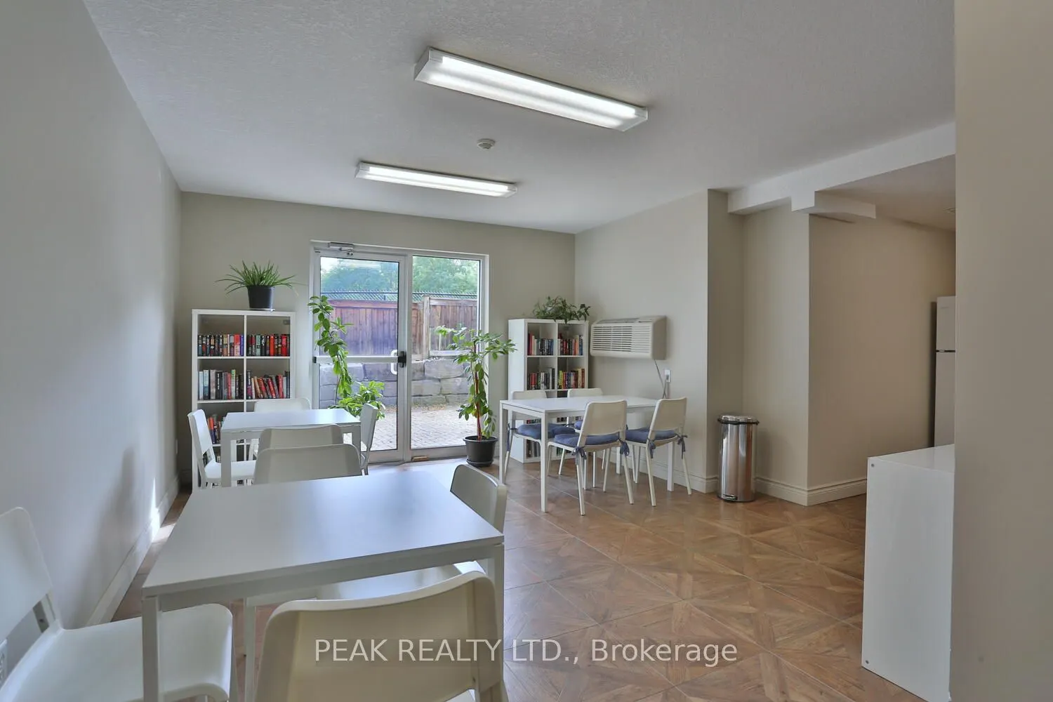 345 Briarmeadow Drive, #206