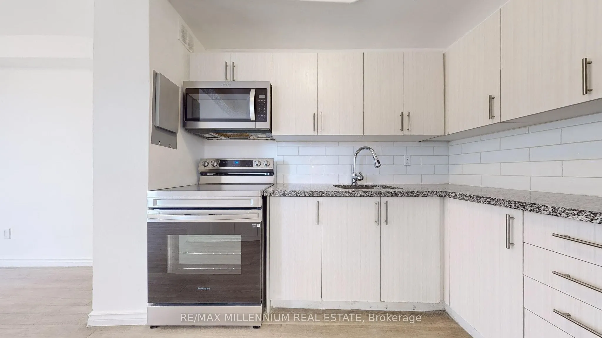 221 Melvin Avenue, #1107