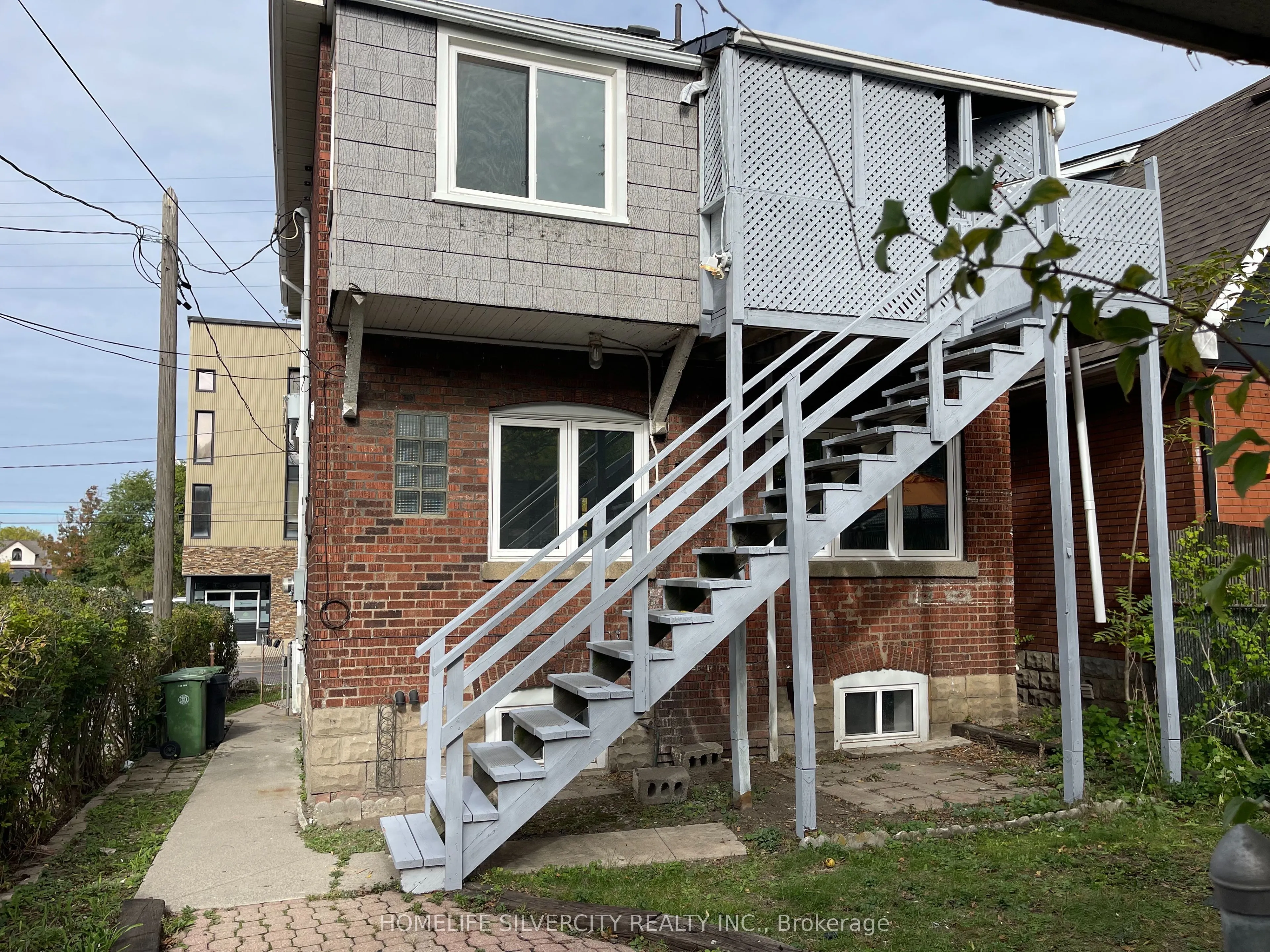 435 Aberdeen Avenue