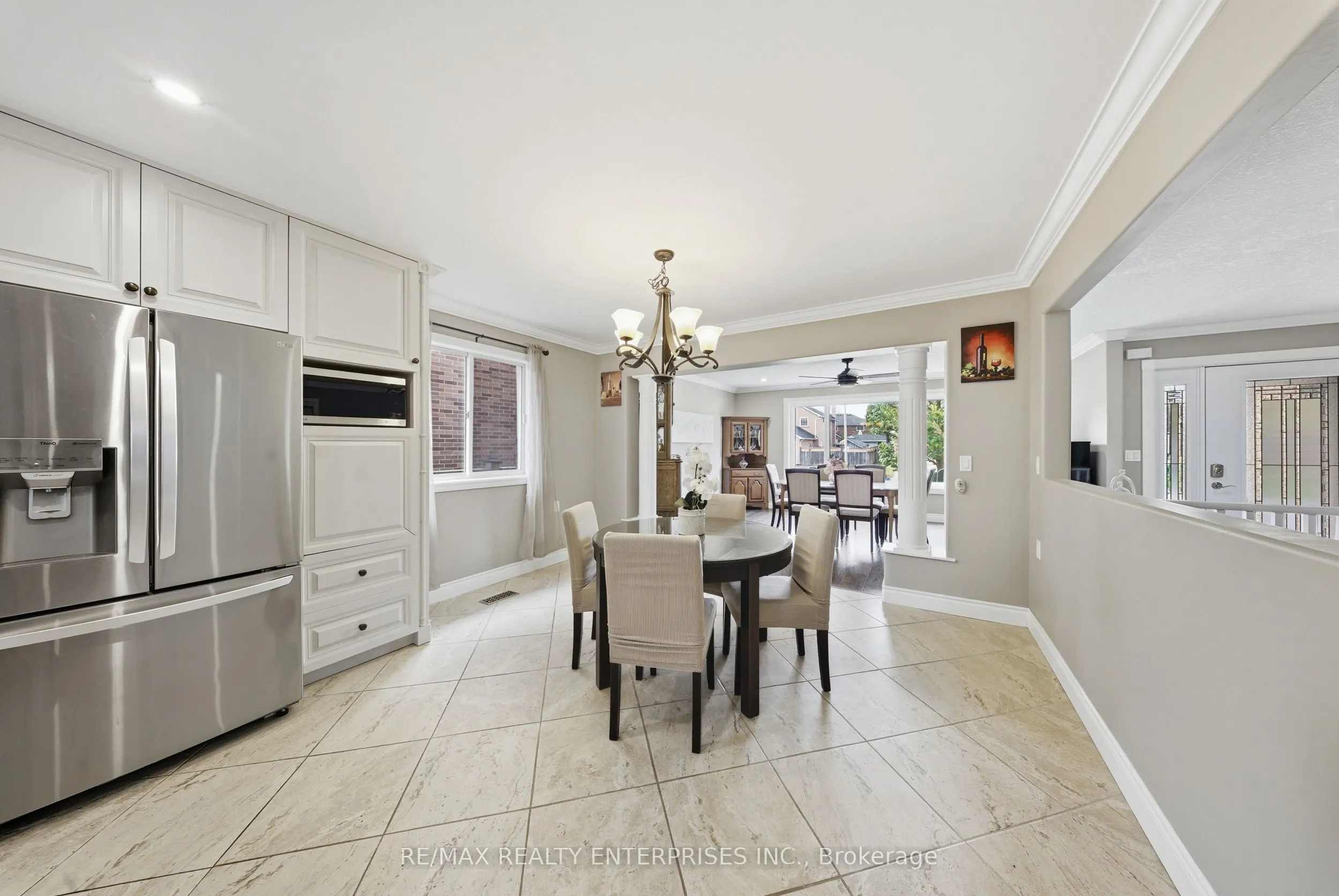 109 Cowan Boulevard