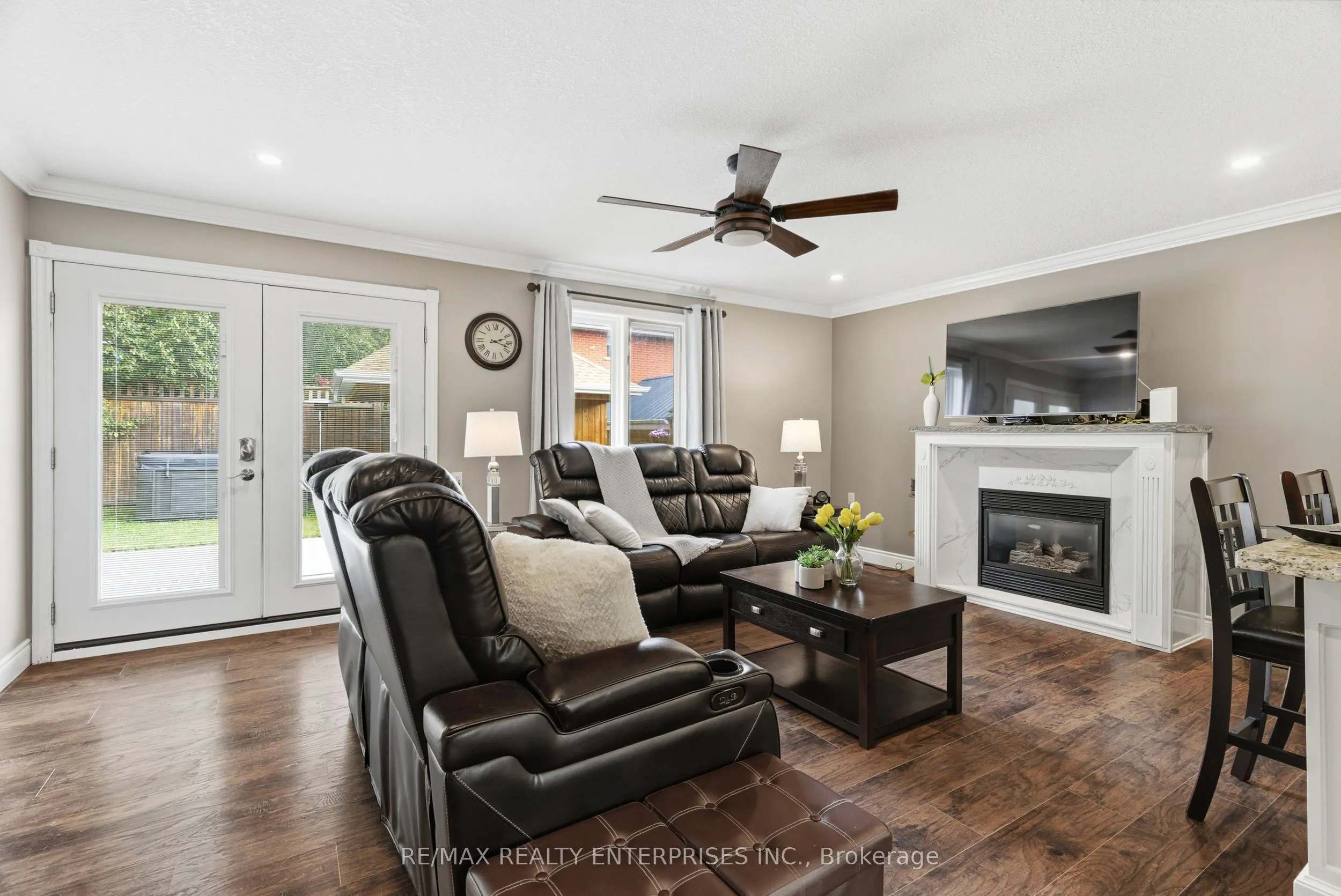109 Cowan Boulevard