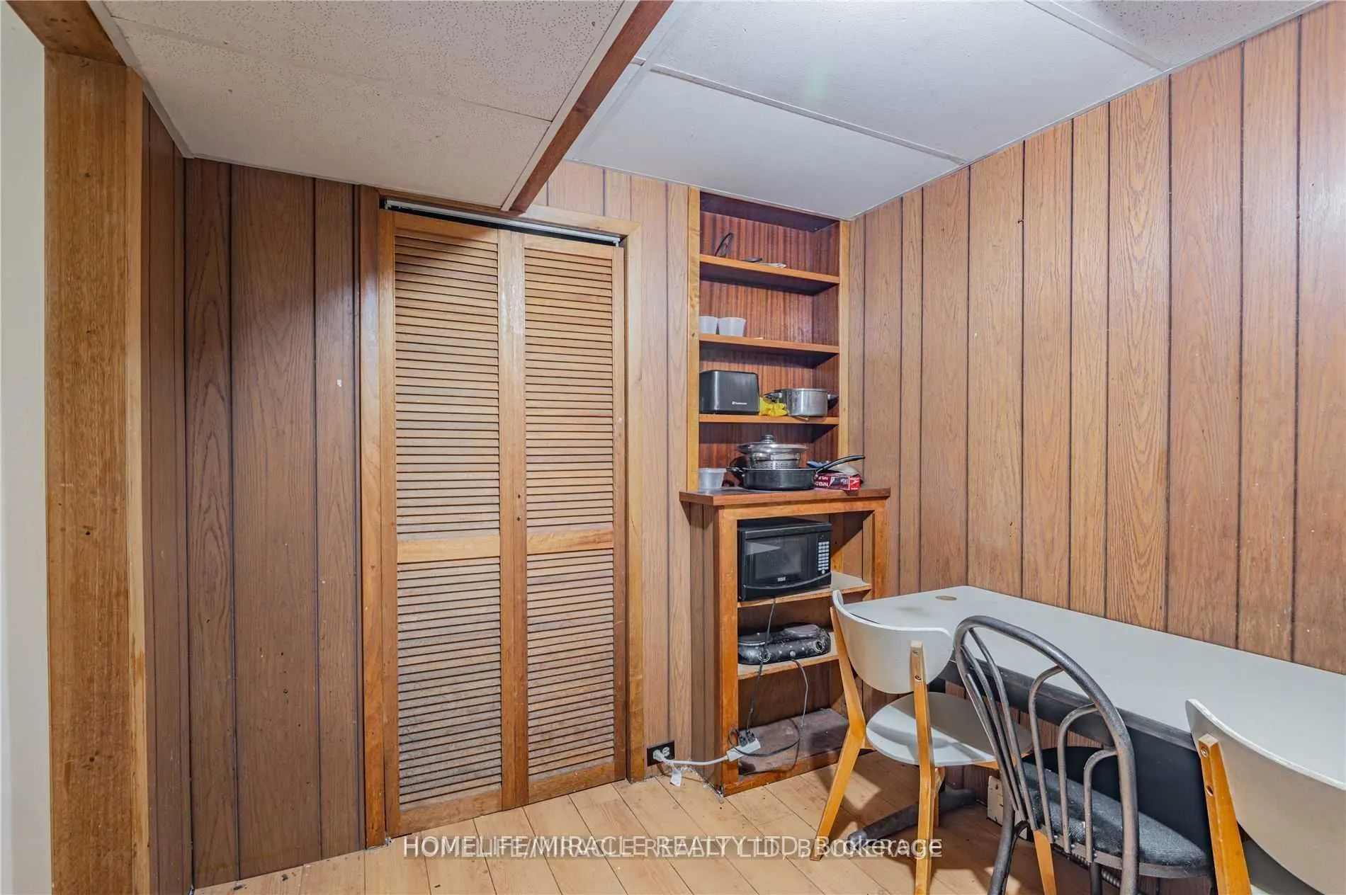 641A Silverbirch Road