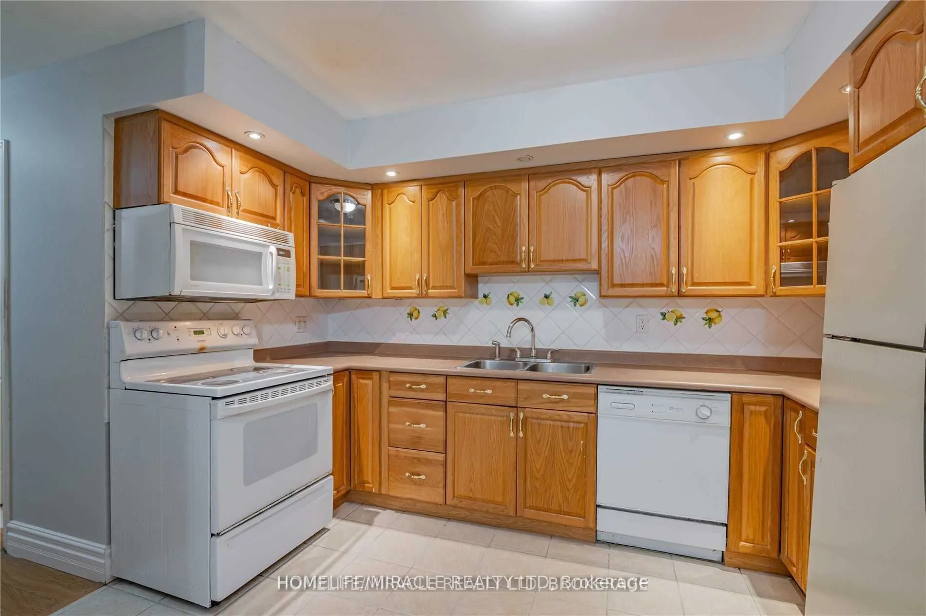 641A Silverbirch Road