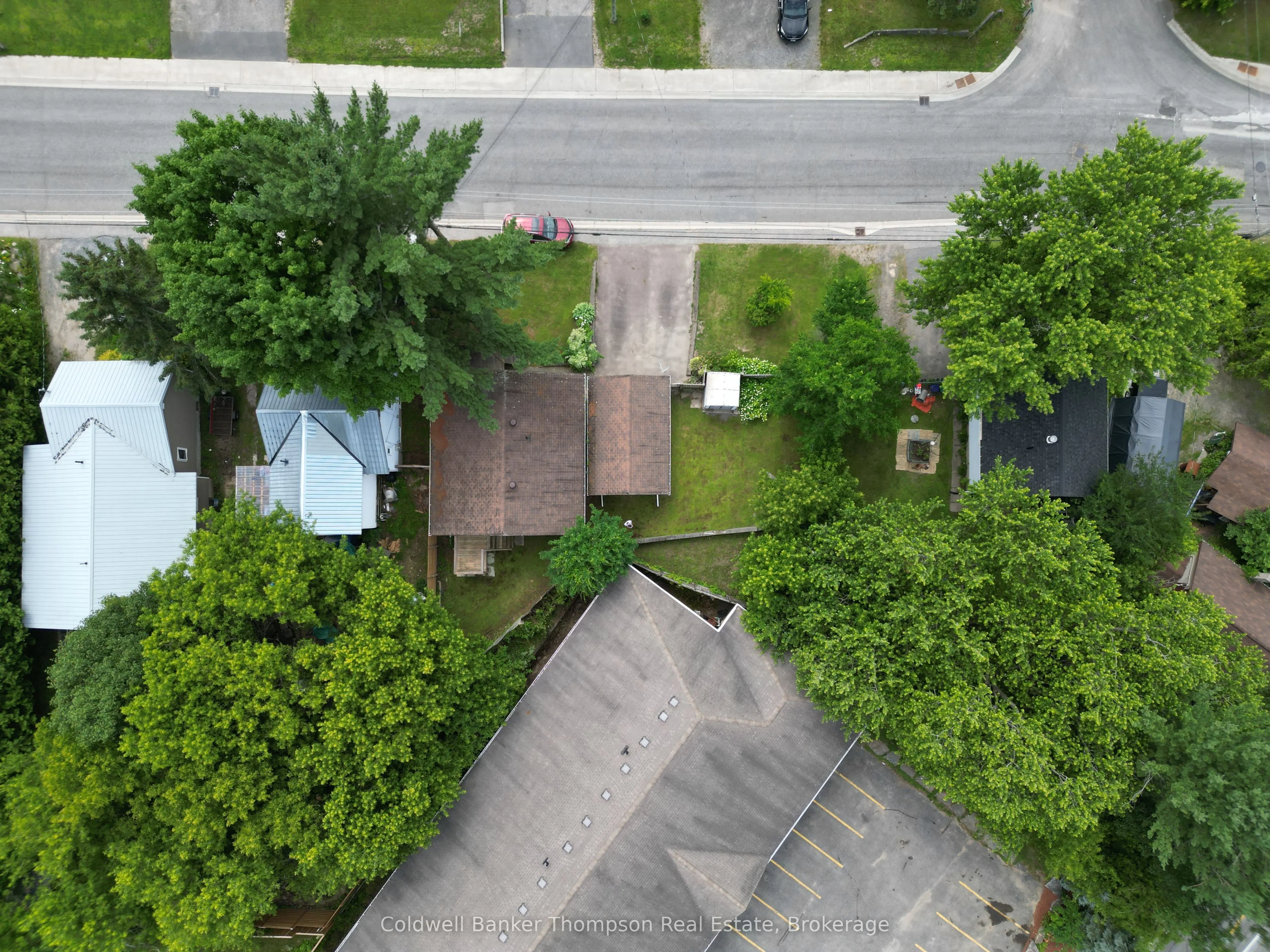 8 Yonge Street S