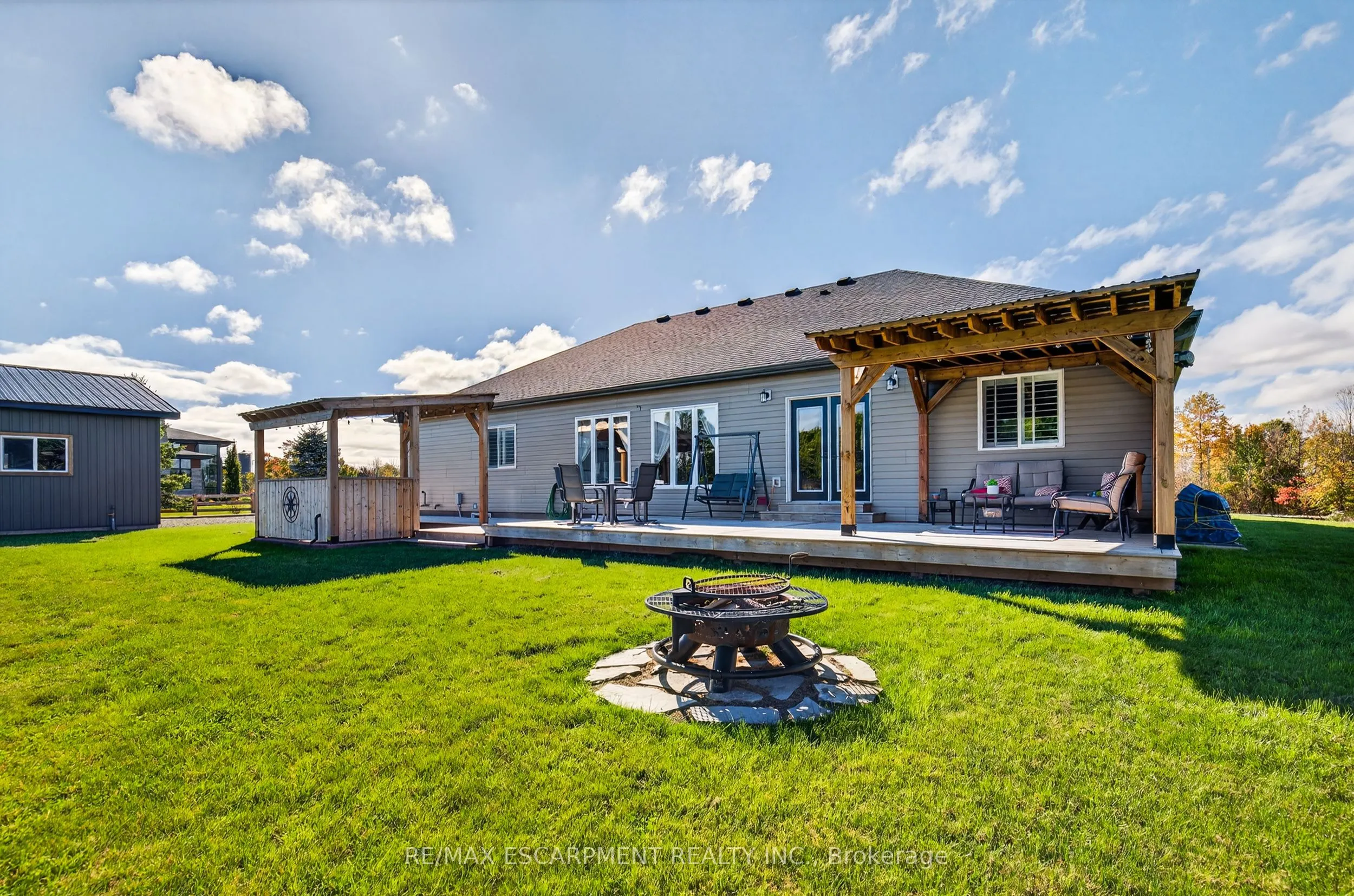 849 River Road
