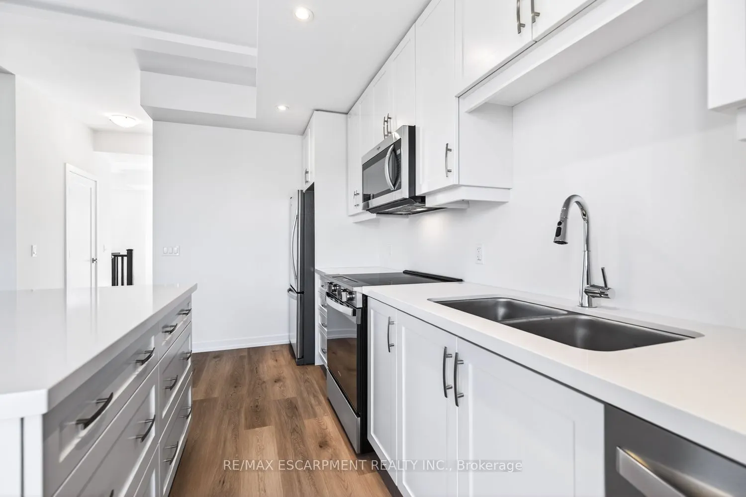 70 Kenesky Drive, #33