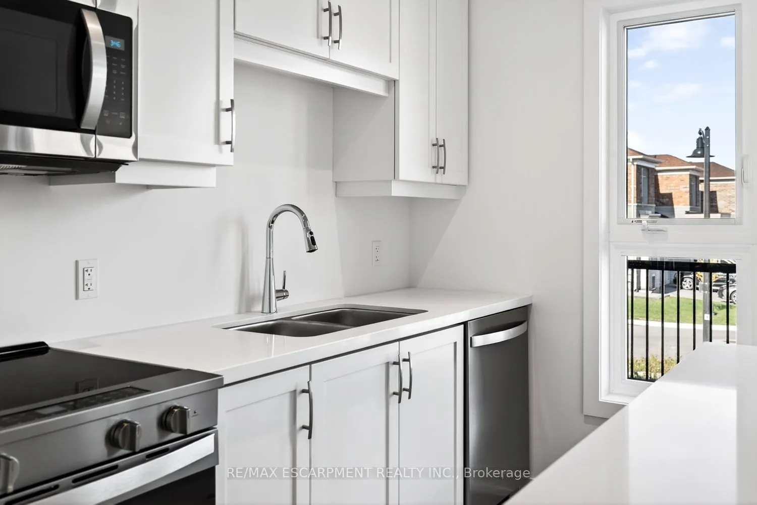 70 Kenesky Drive, #33