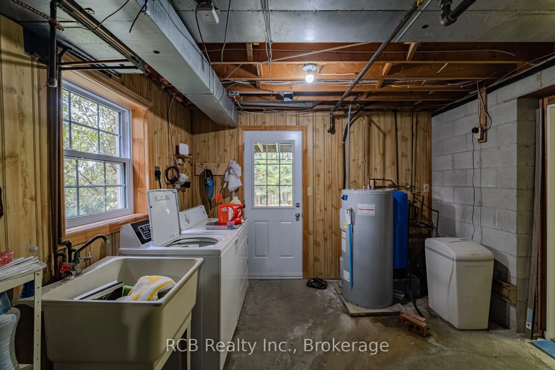 2139 Foreman Road