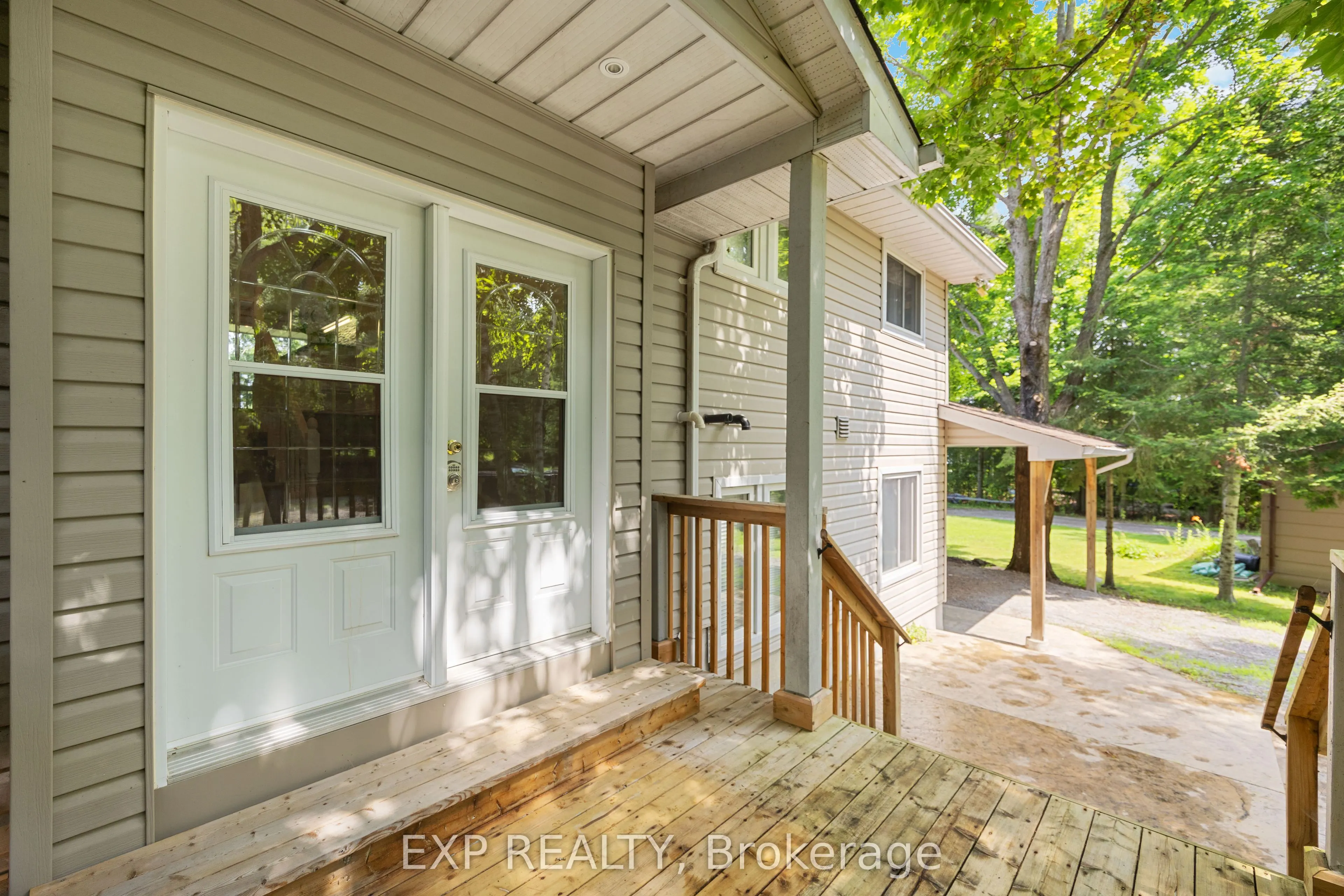 568 MALLARD Circle