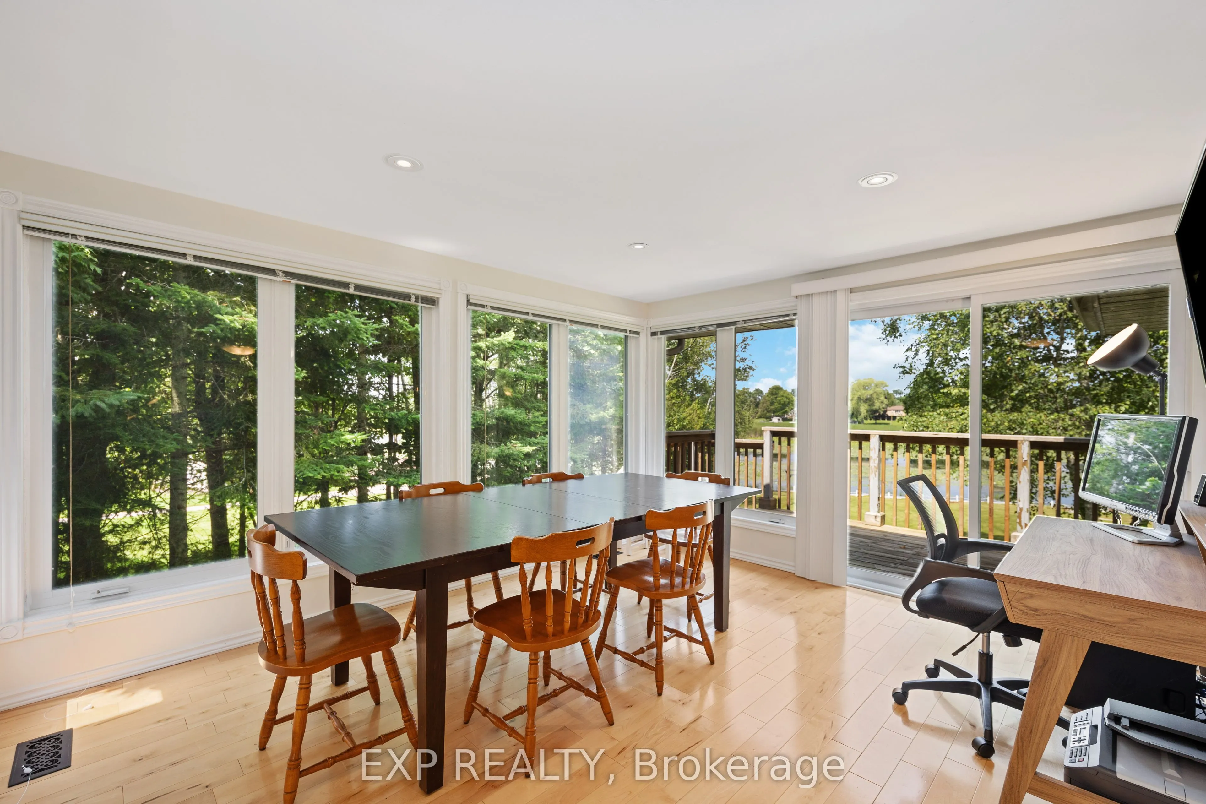568 MALLARD Circle