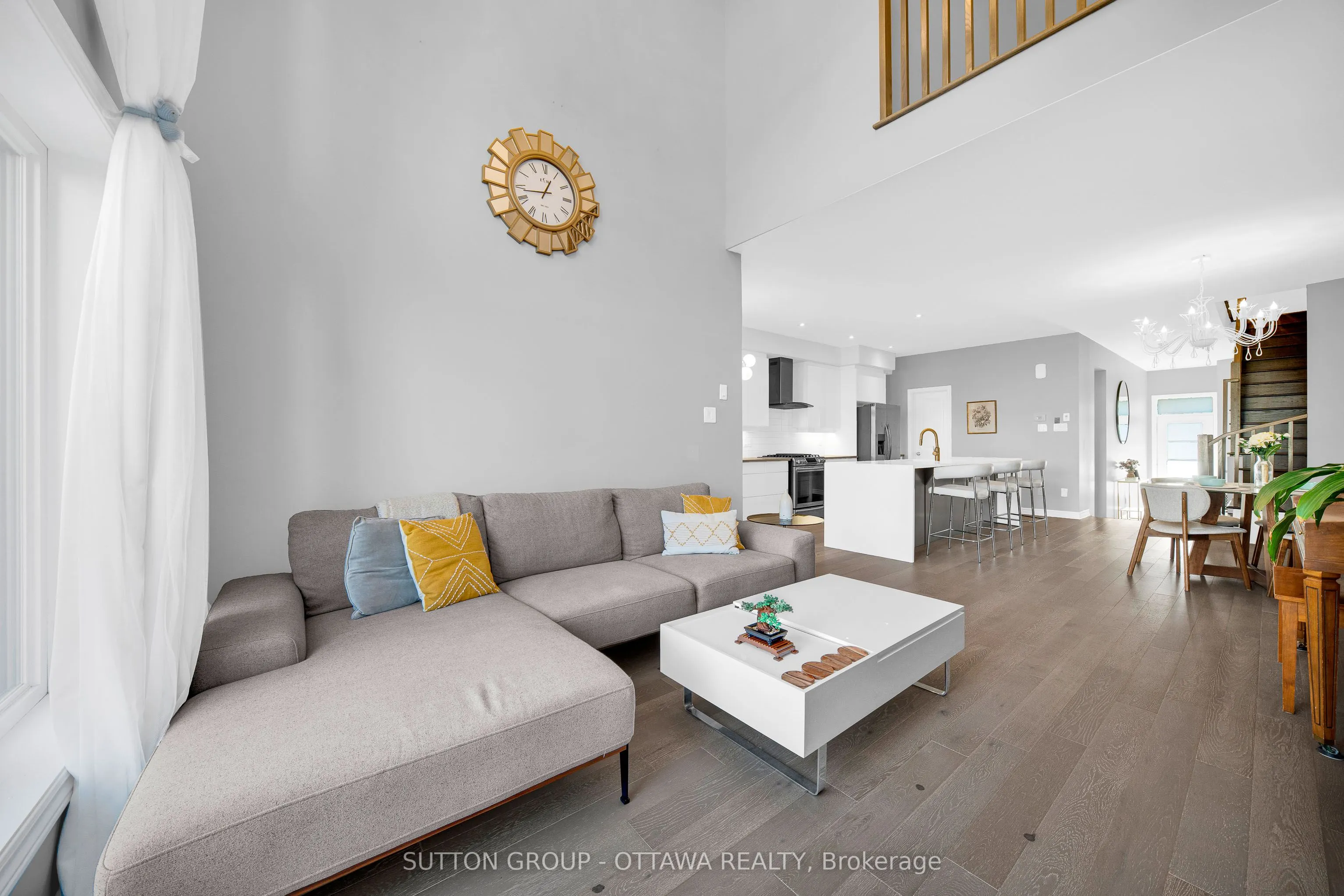 776 Carnelian Crescent