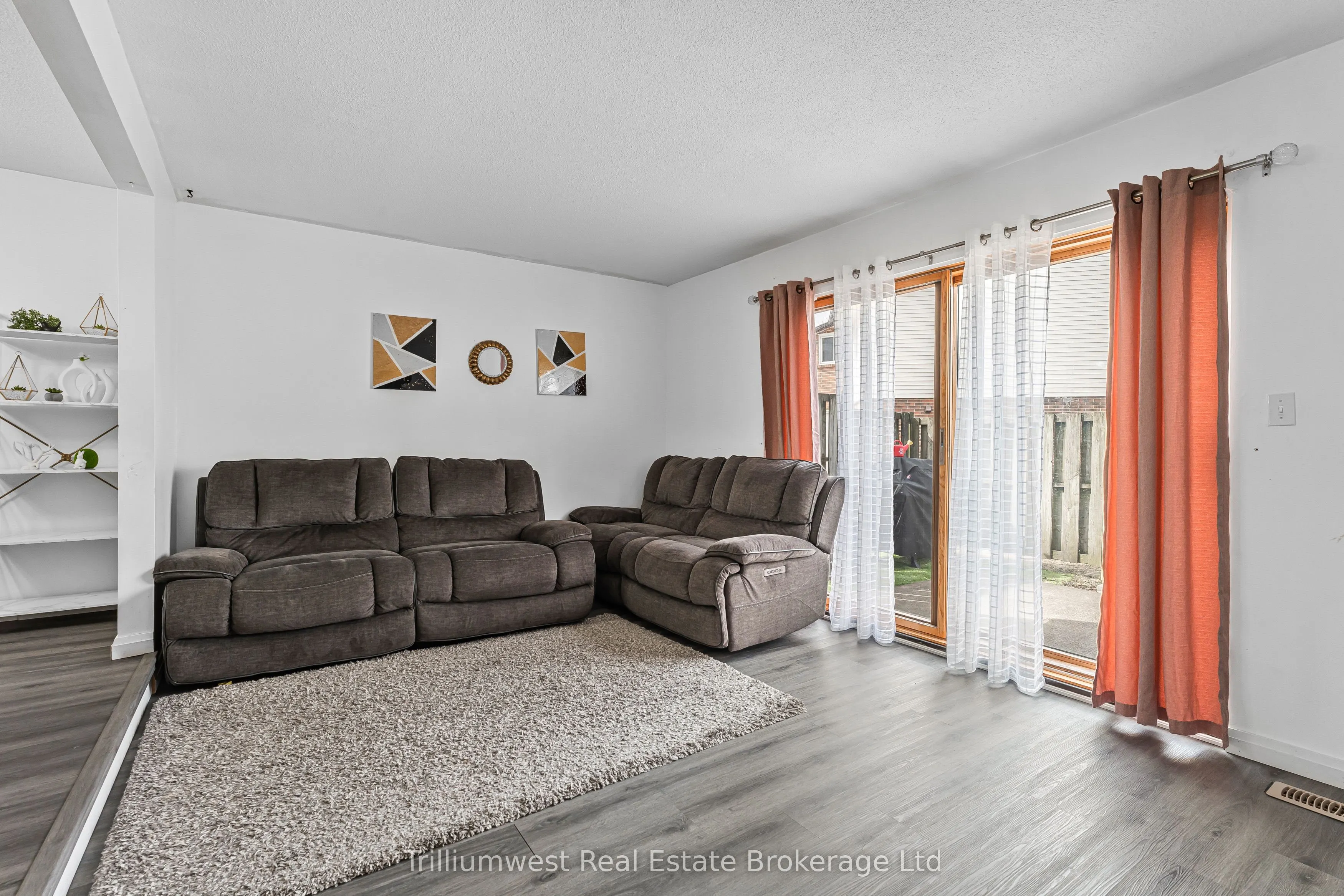 5982 Dunn Street, #8
