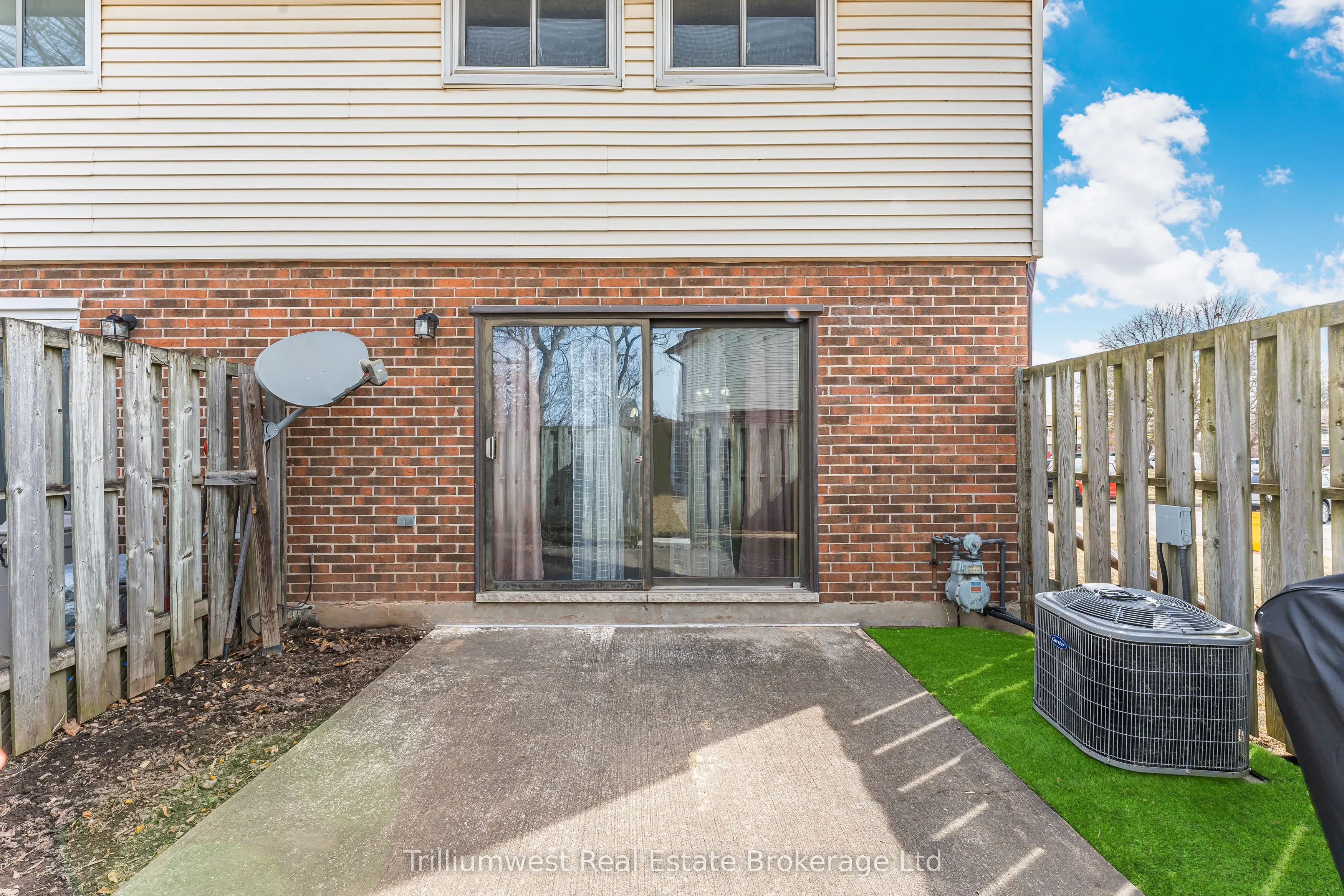 5982 Dunn Street, #8