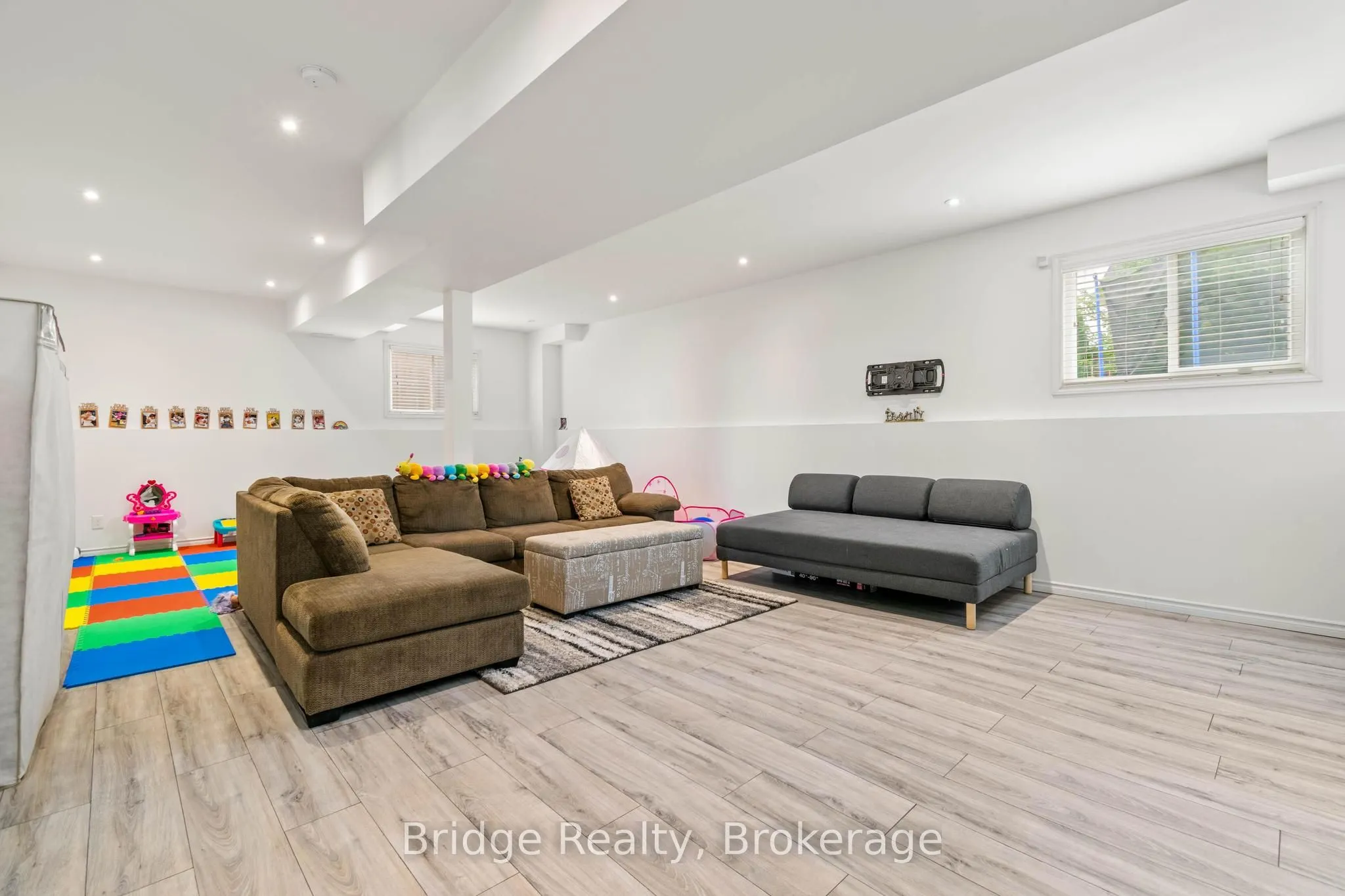 451 FAIRWAY Road