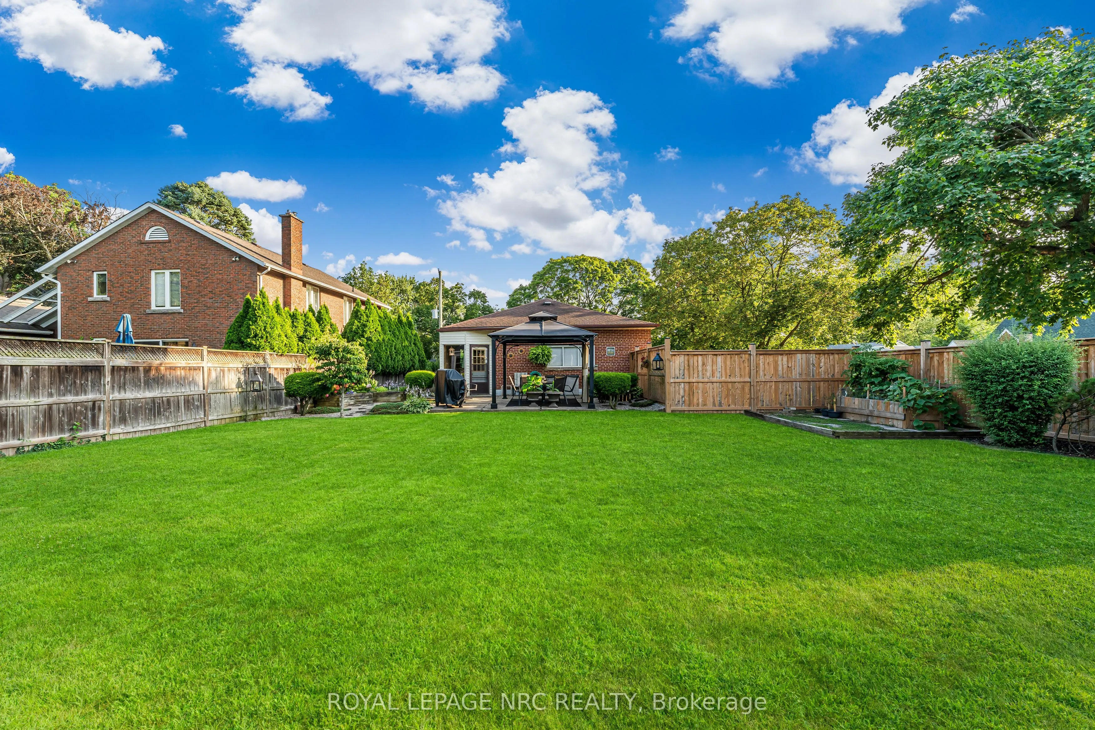 6 Maplewood Drive