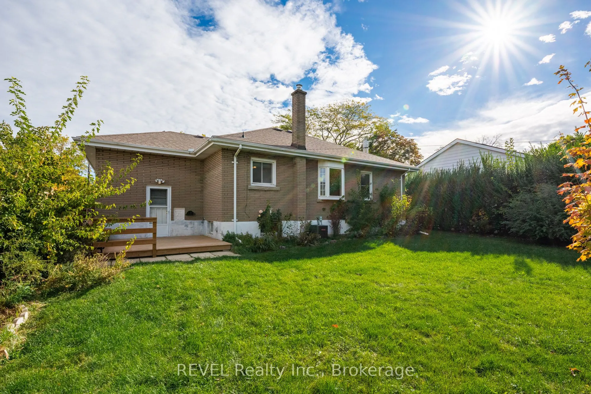 425 Geneva Street