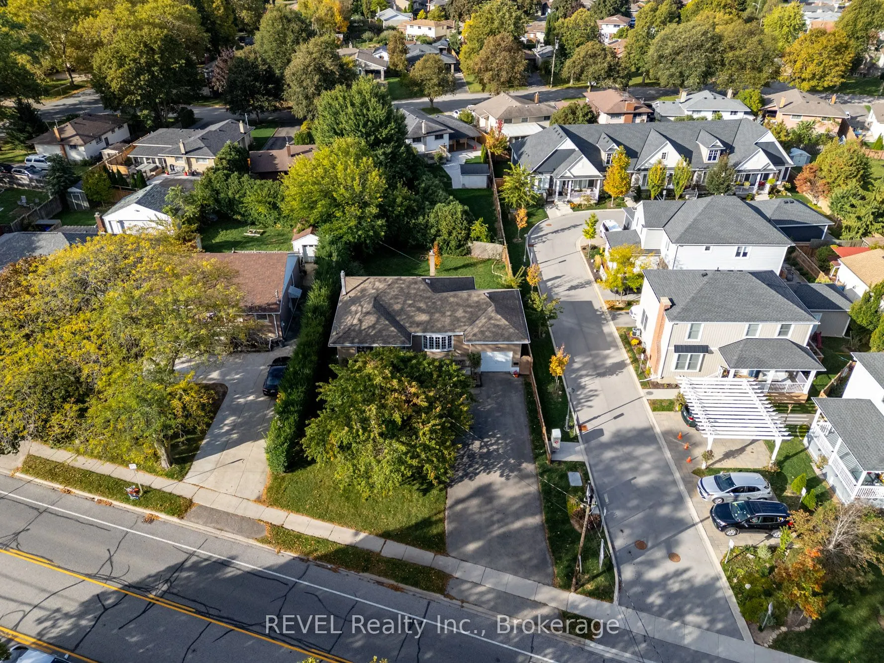 425 Geneva Street