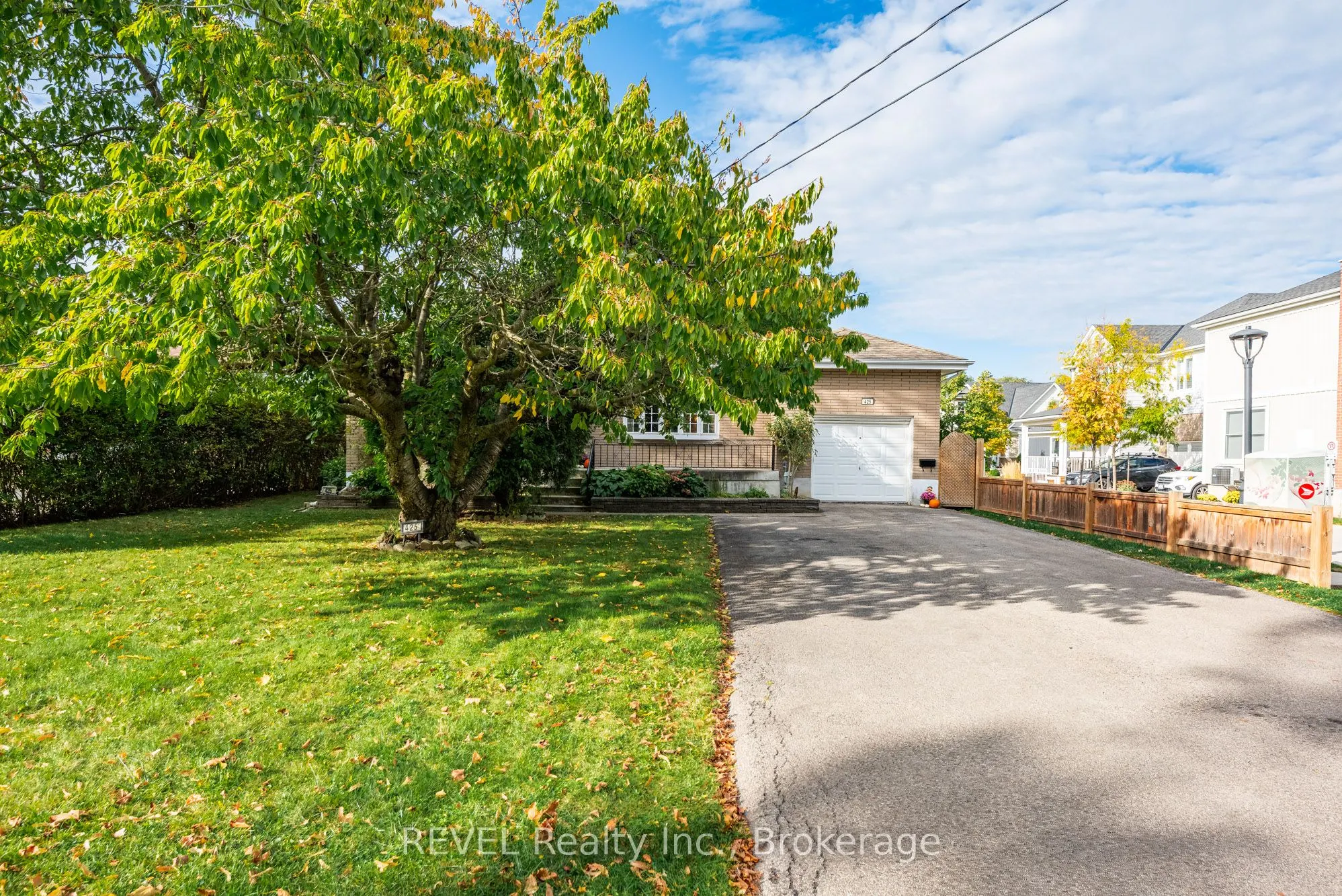 425 Geneva Street