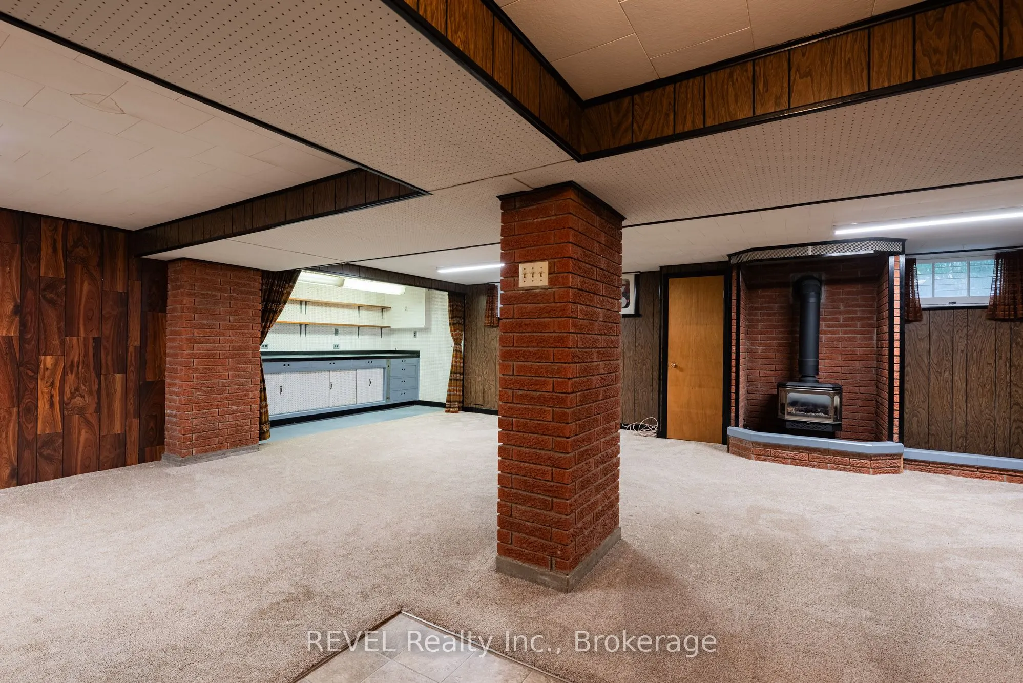425 Geneva Street