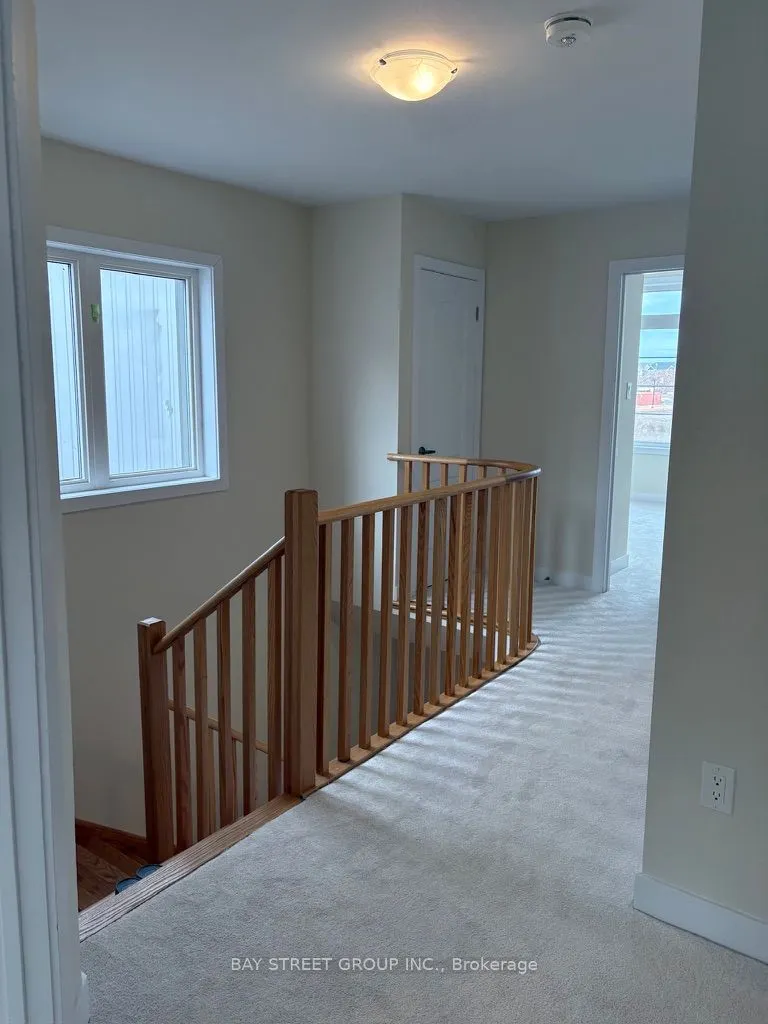 215 Aviron Crescent