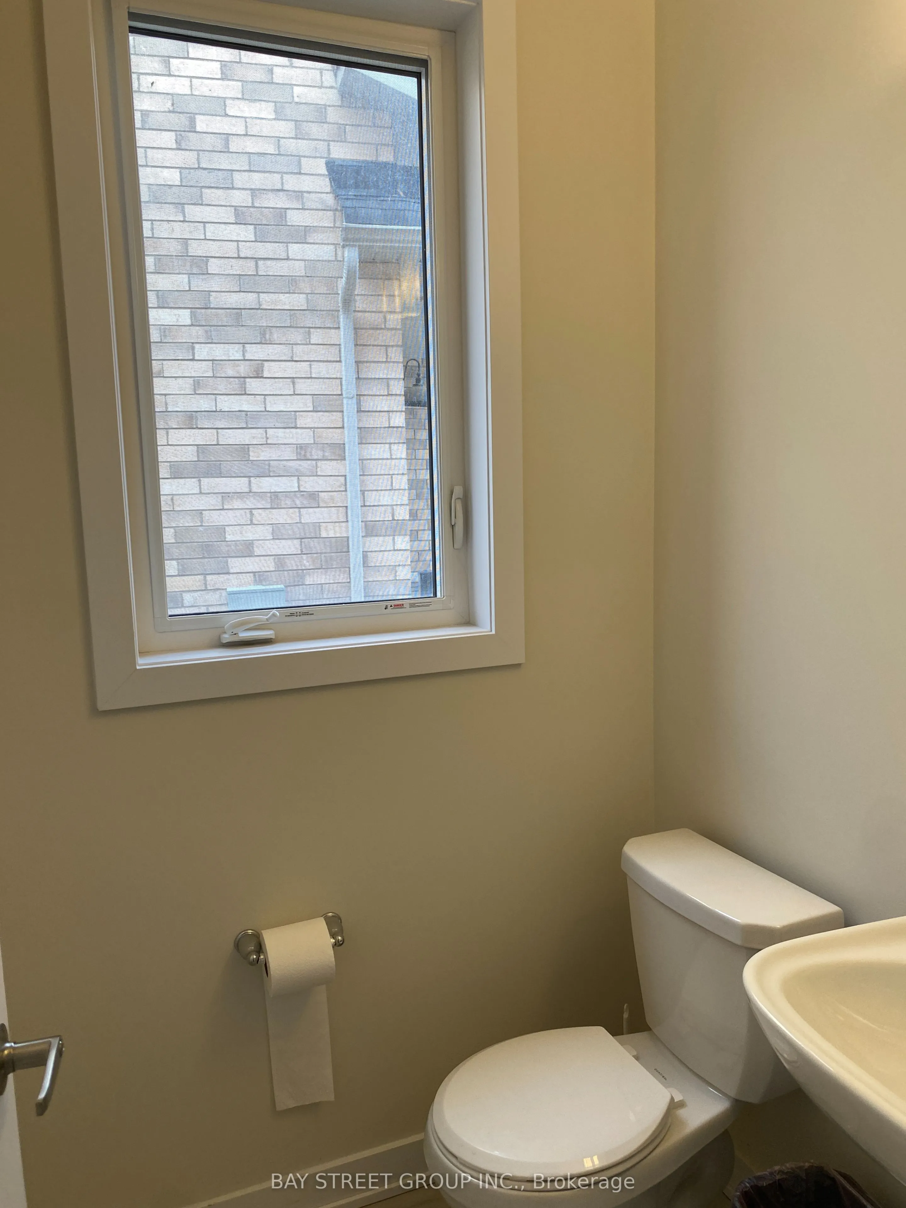 215 Aviron Crescent