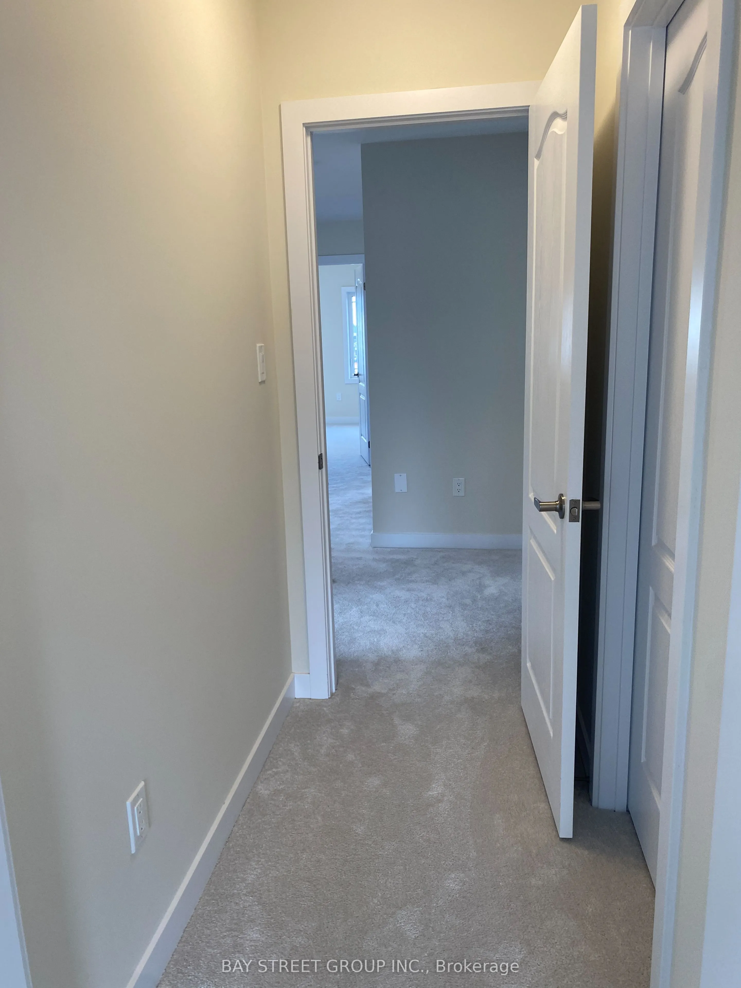 215 Aviron Crescent