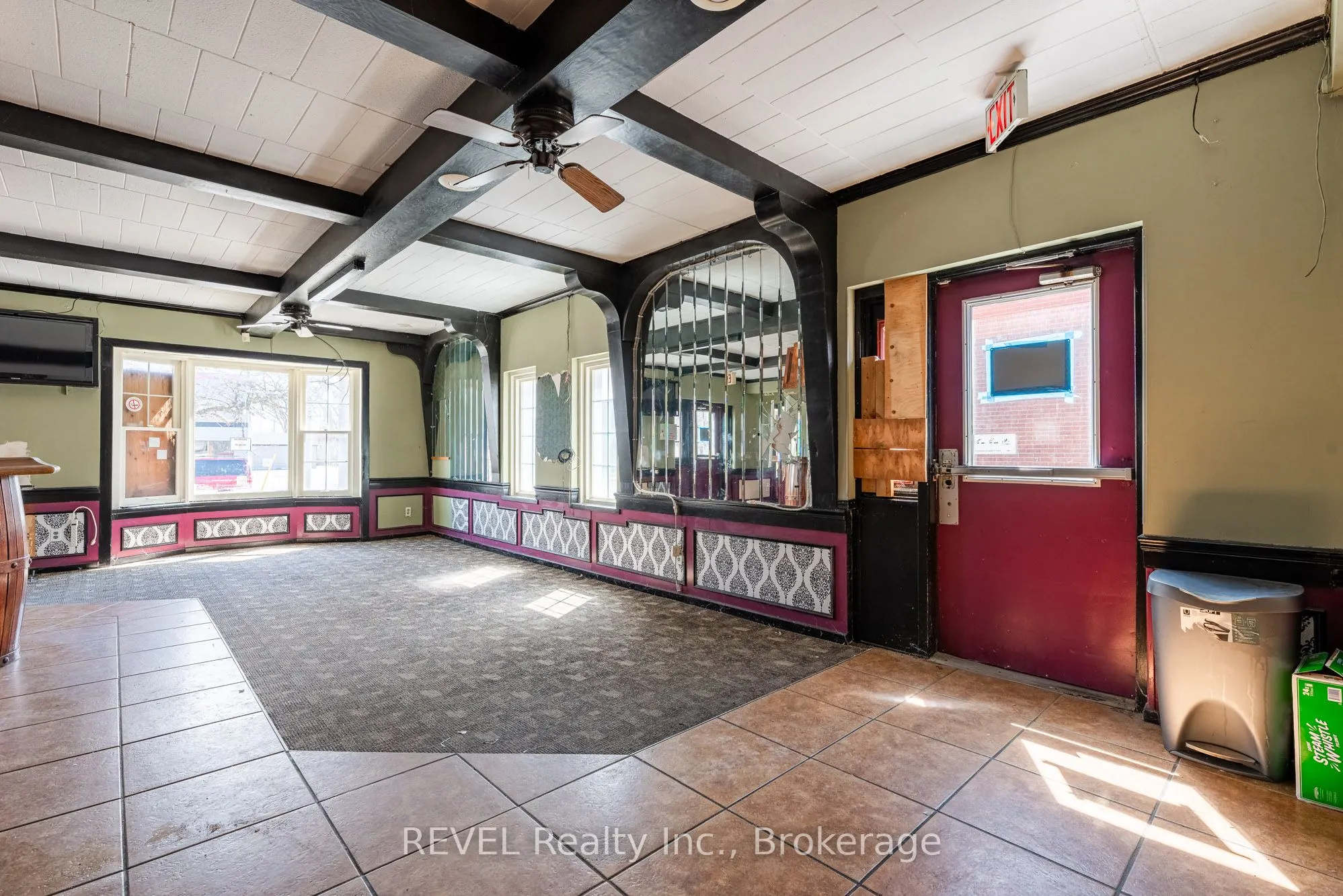 131 NIAGARA Street