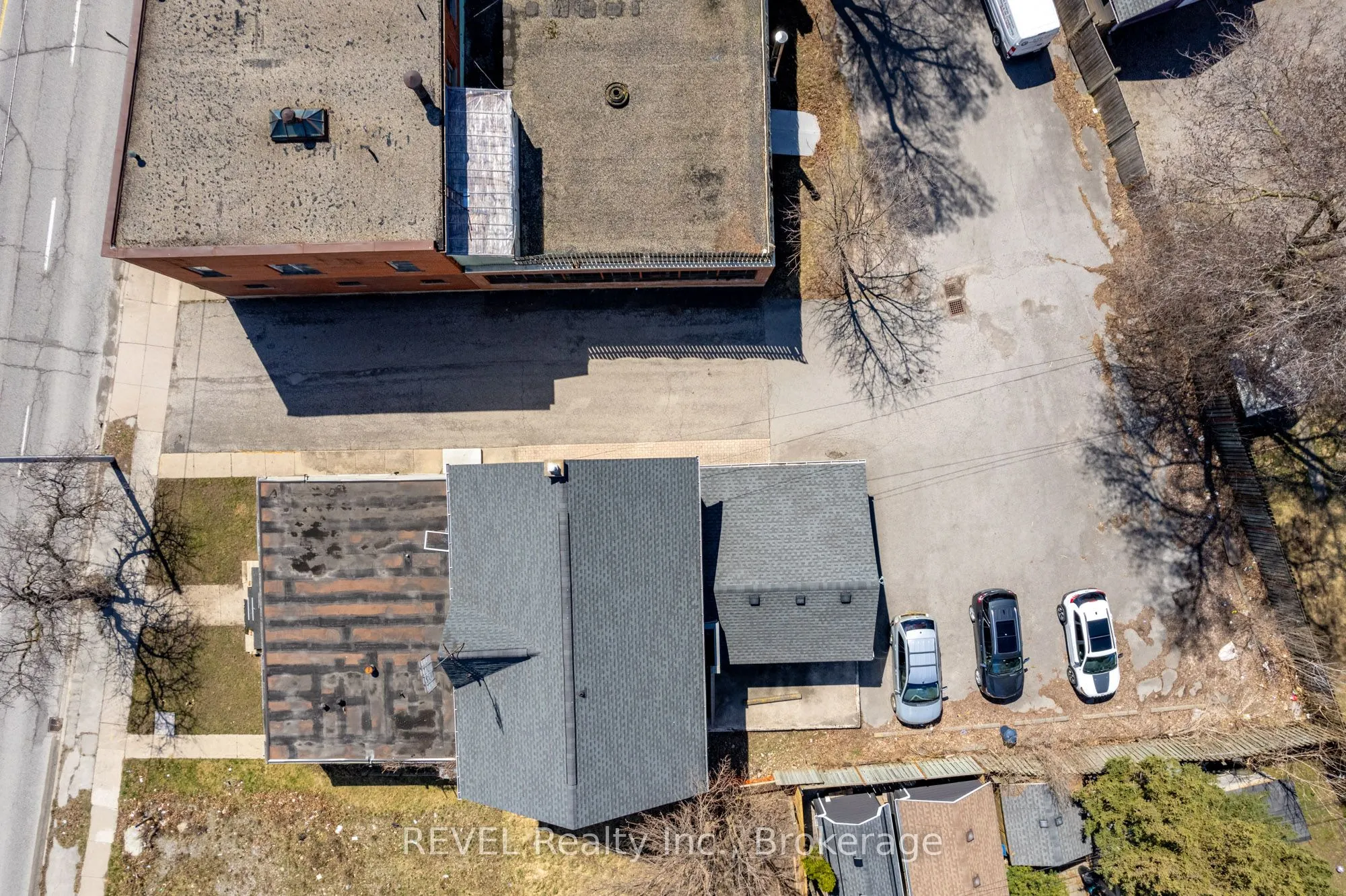 131 NIAGARA Street