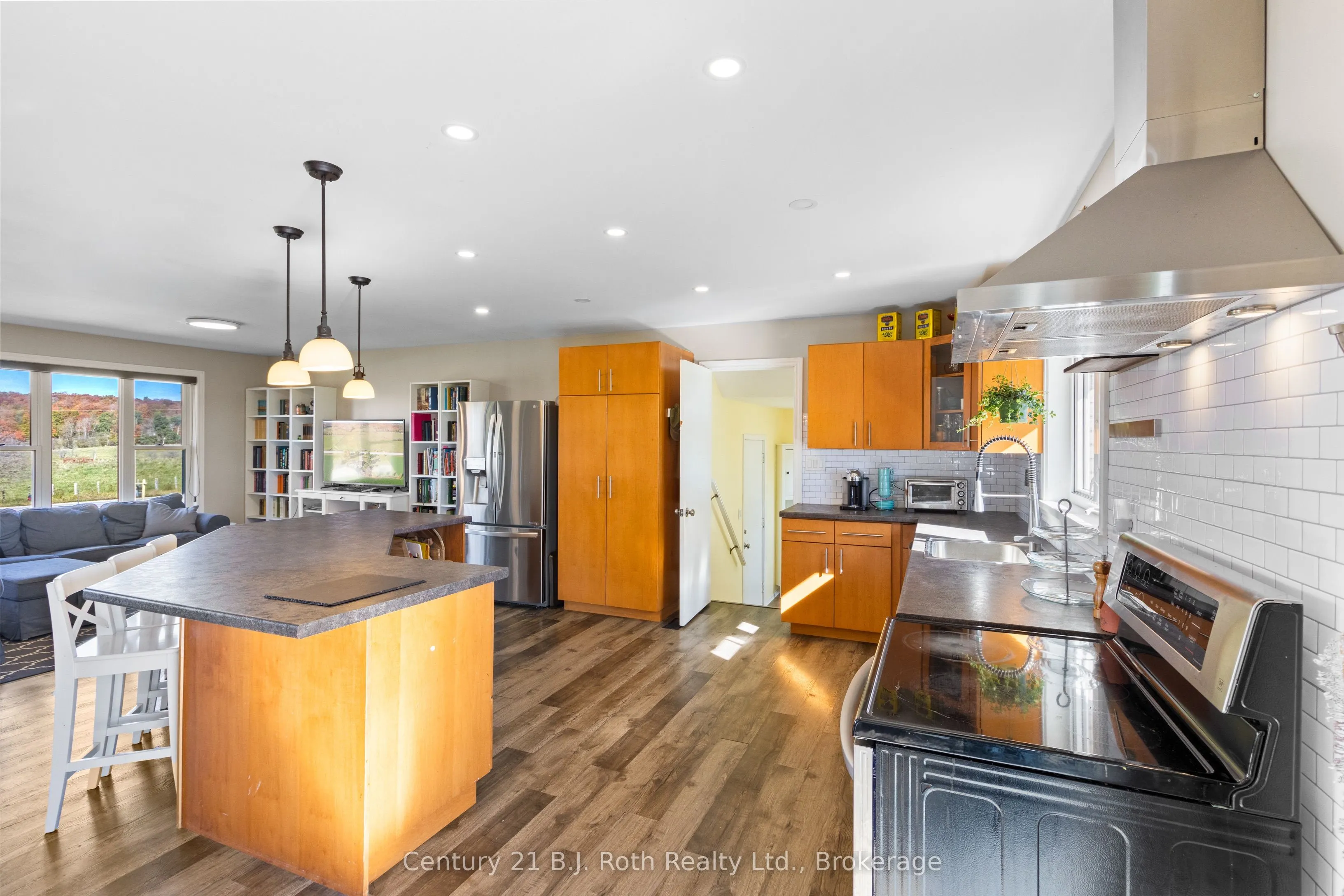 21388 GREY RD 16