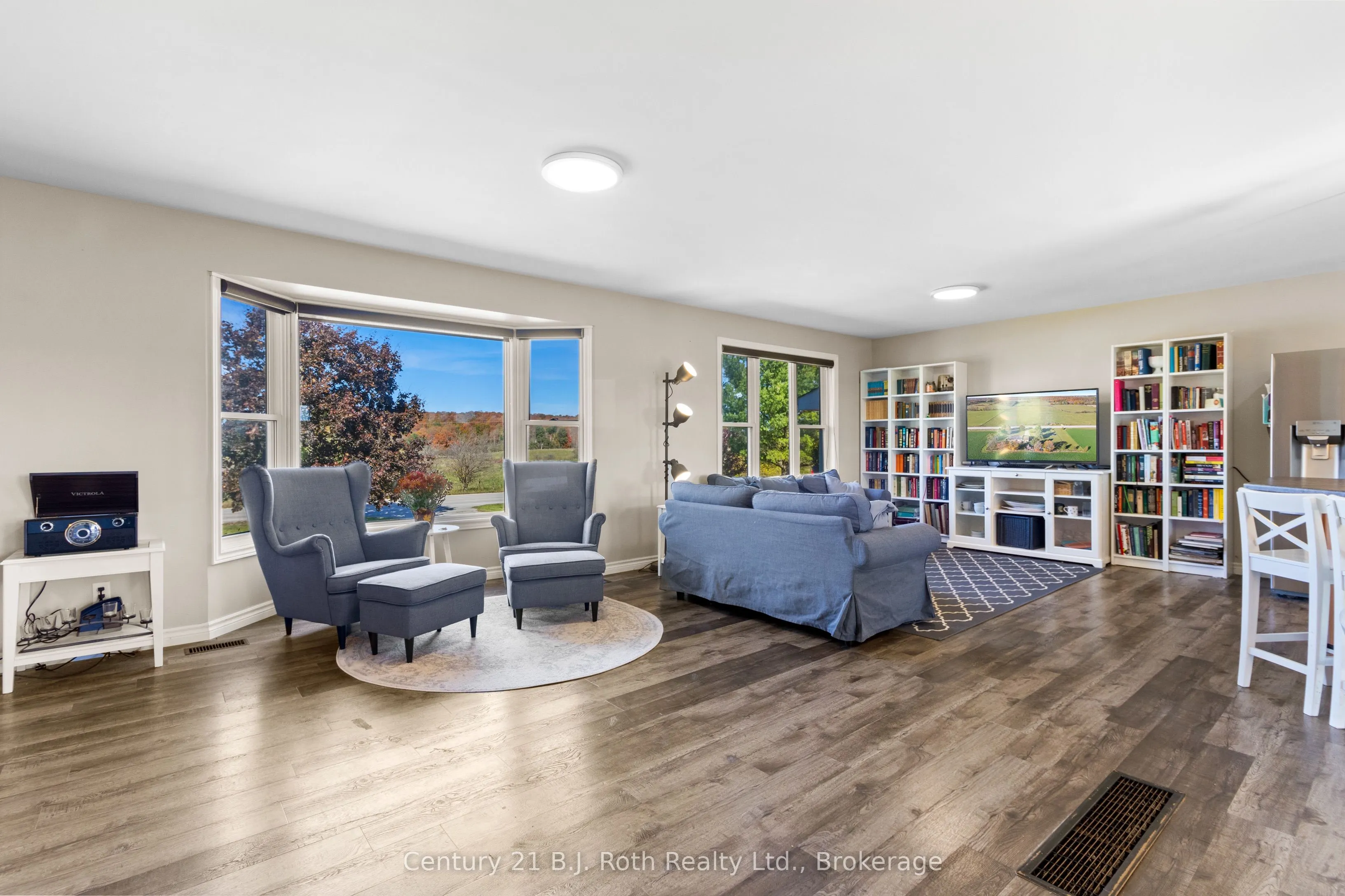 21388 GREY RD 16
