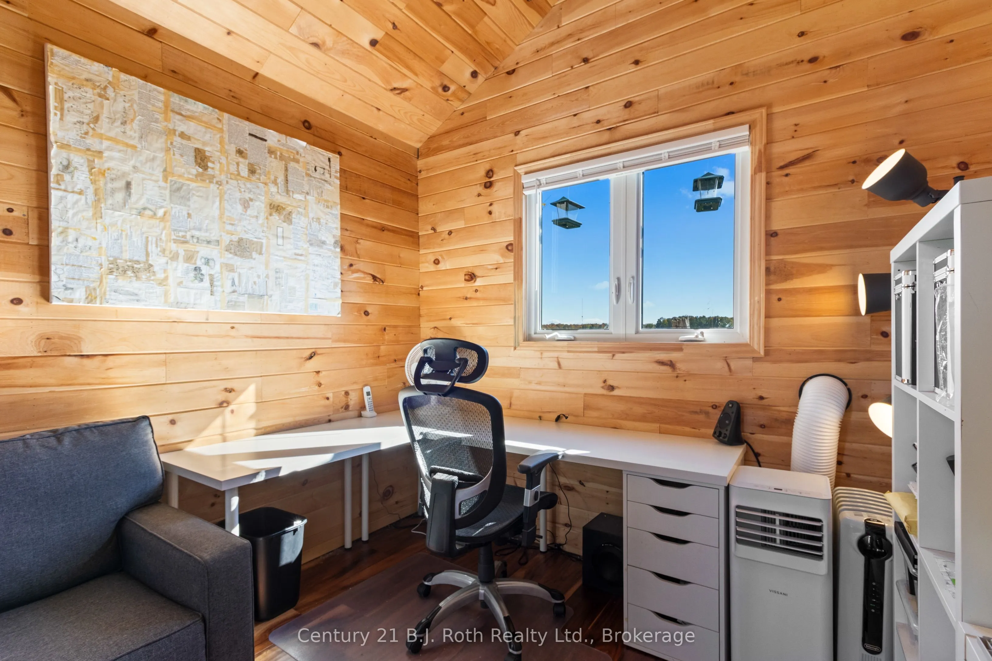 21388 GREY RD 16